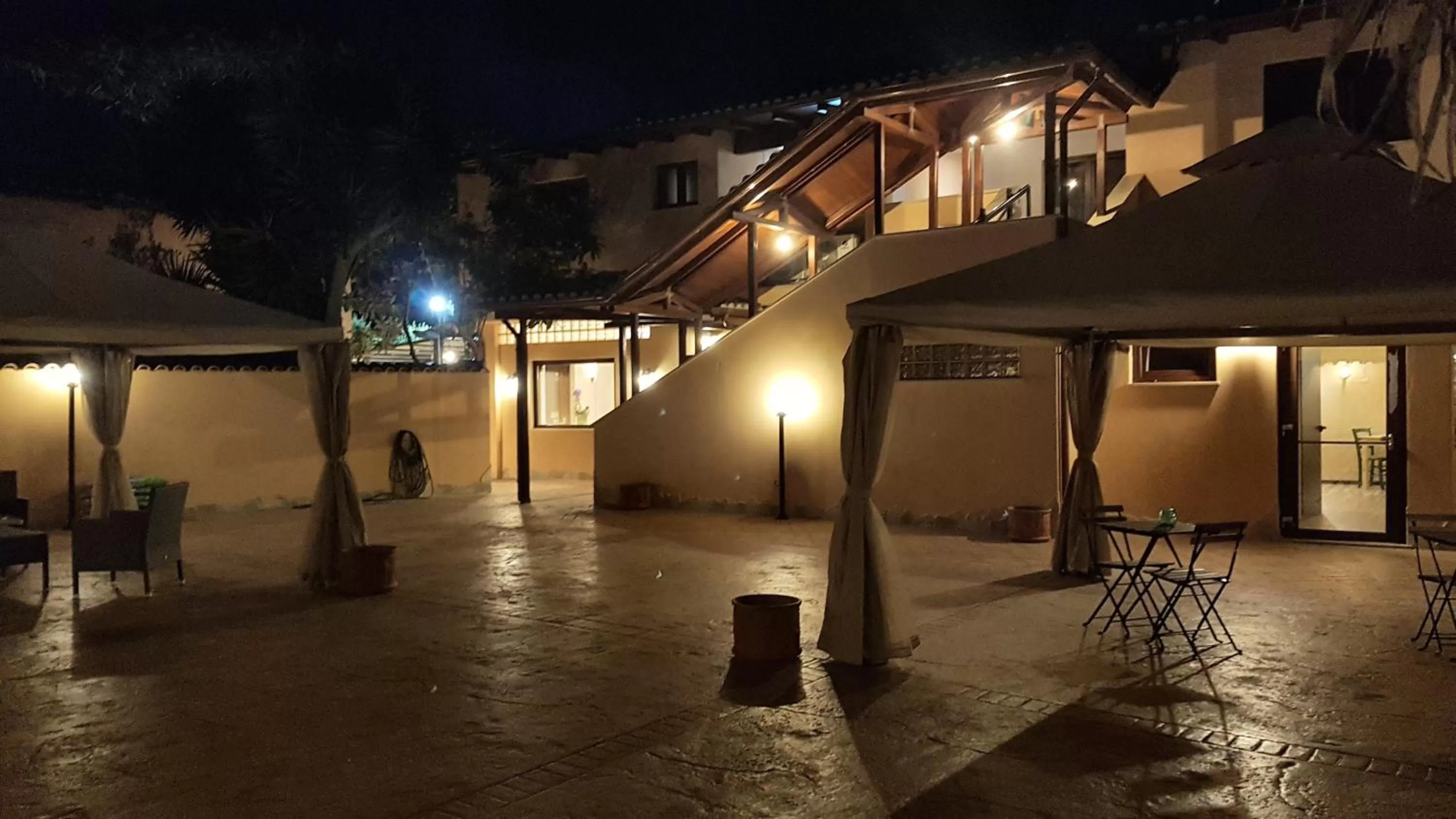 Garden in Sleep'n go Hotel