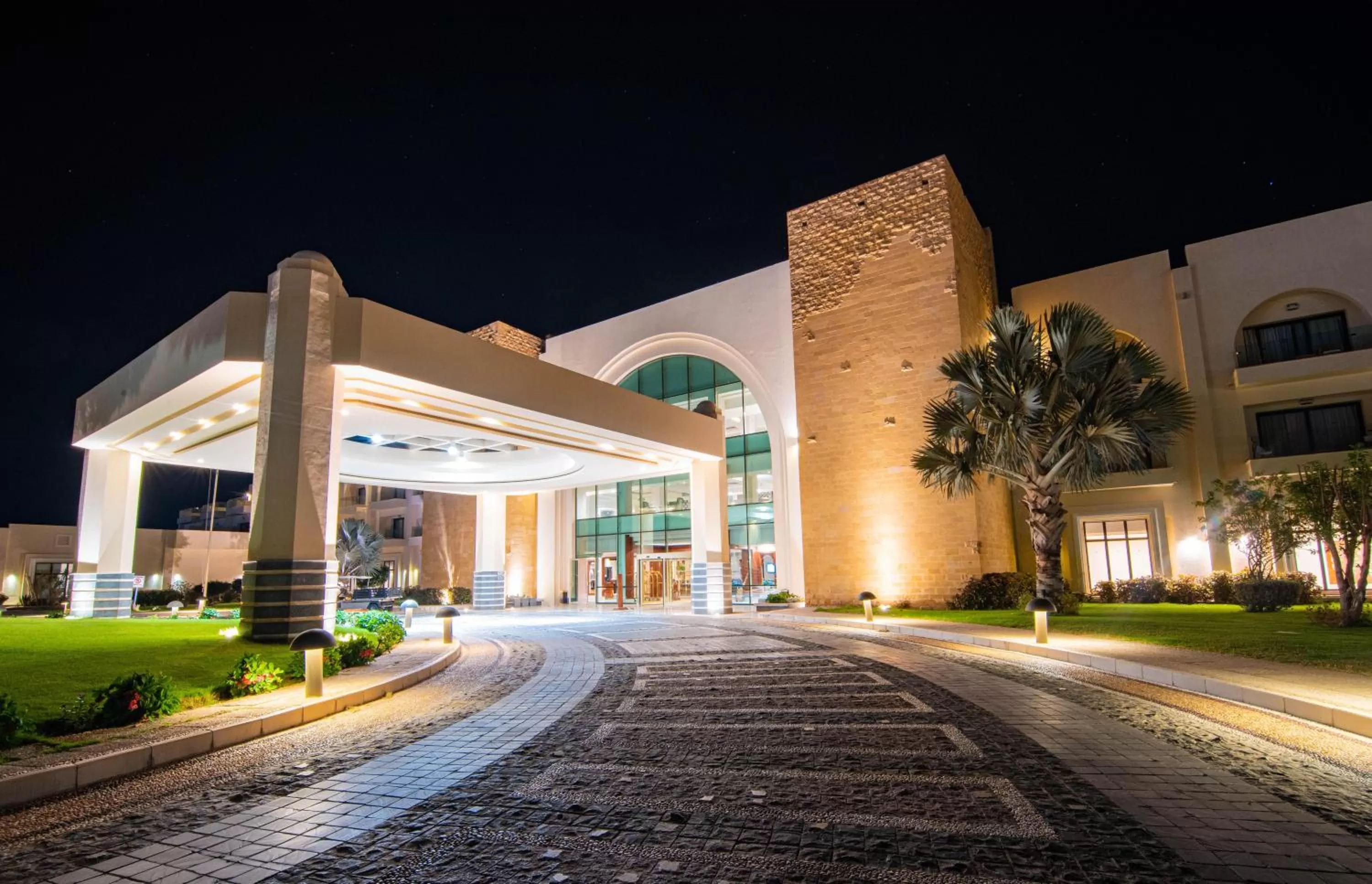 Property building in Movenpick Waterpark Resort & Spa Soma Bay