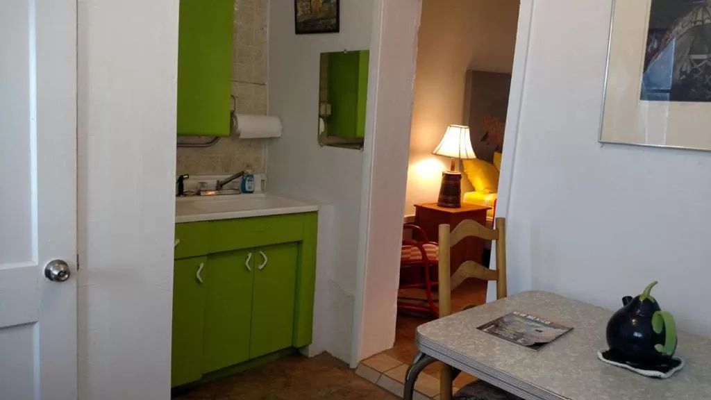 Kitchen/Kitchenette in Pelican Spa