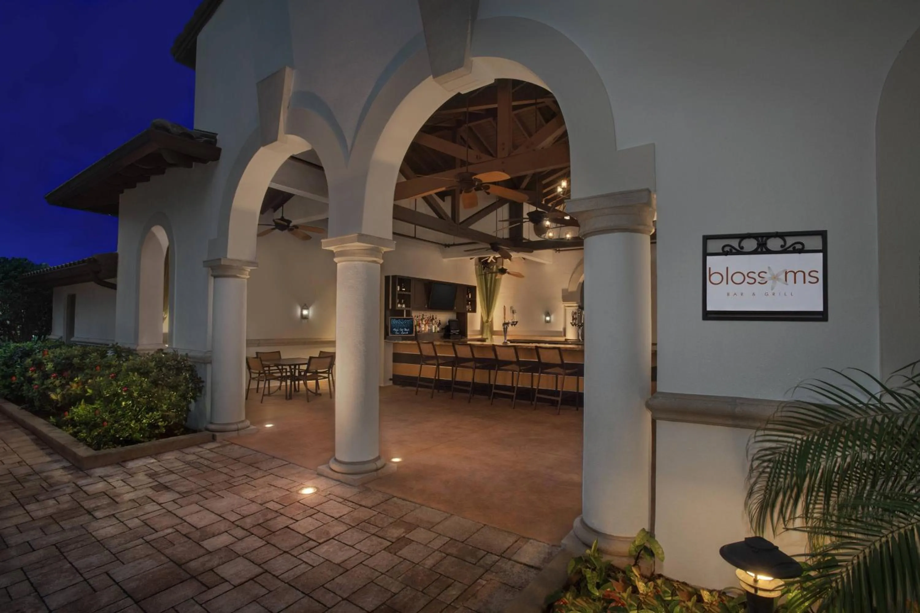 Swimming pool in Marriott's Lakeshore Reserve