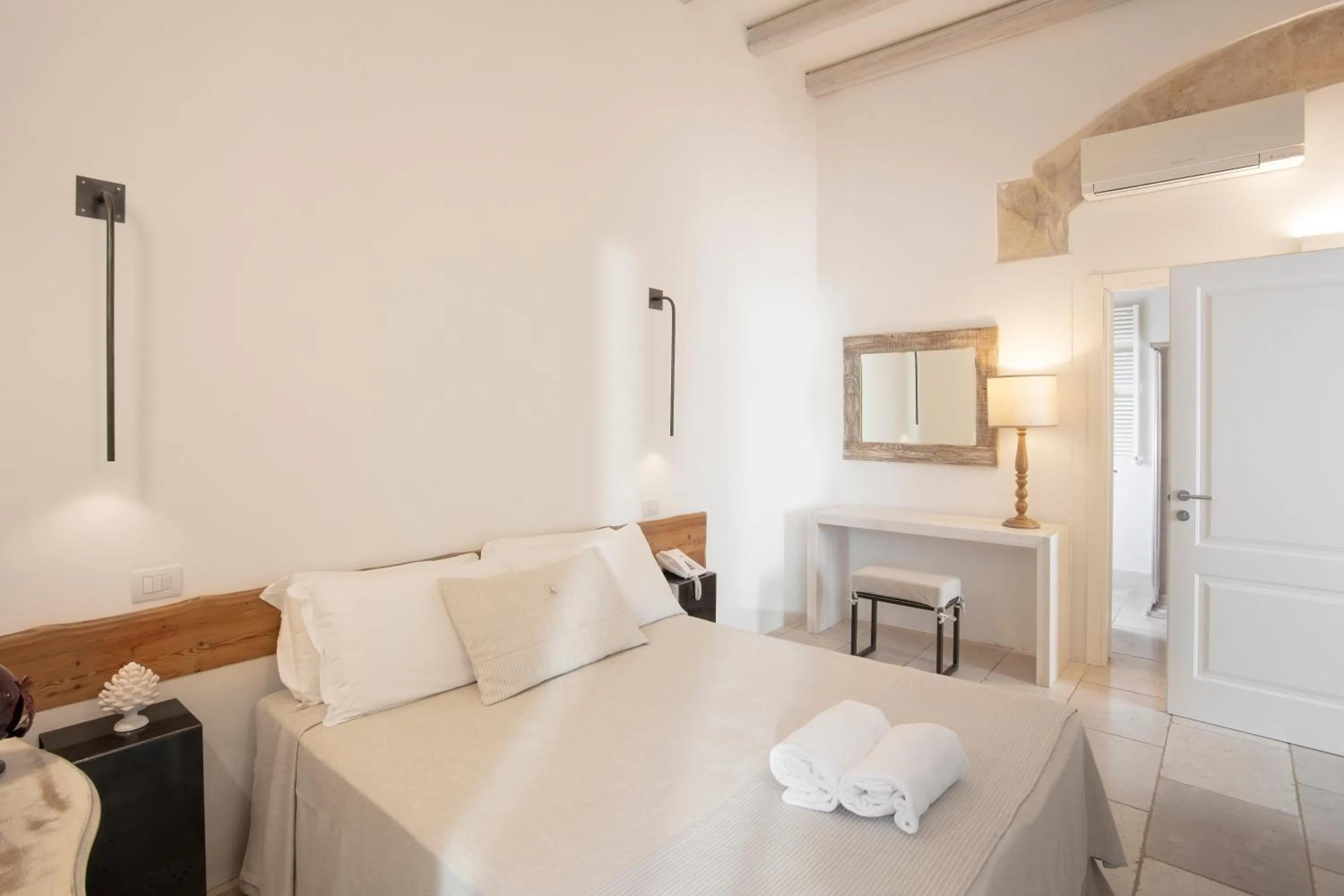 Bedroom, Bed in Masseria Mongiò dell'Elefante