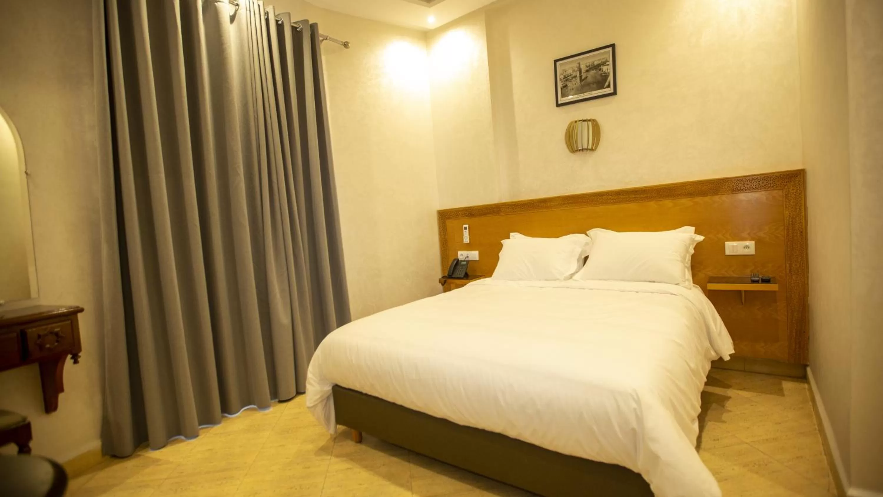 Bed in Hotel de paris