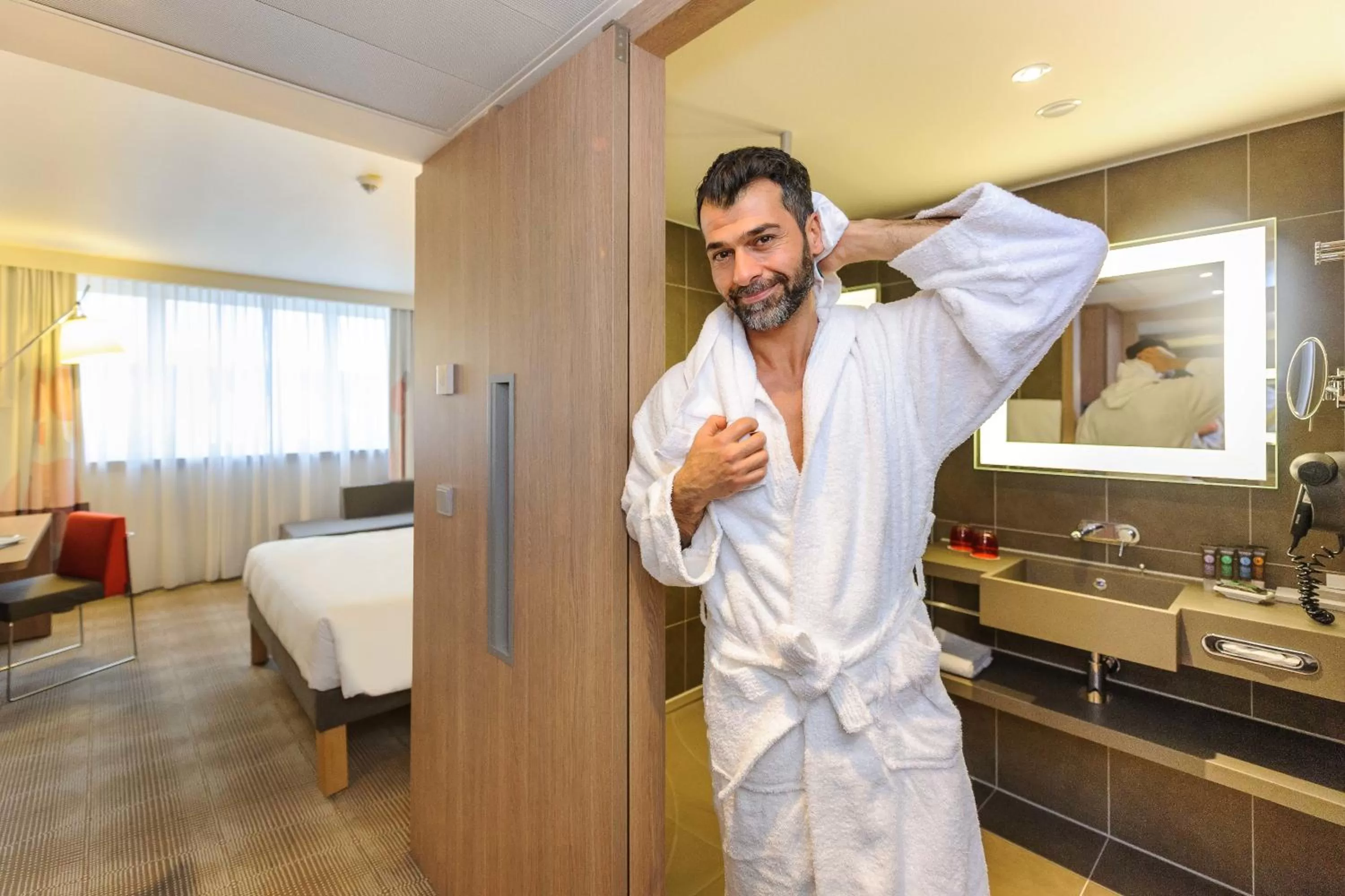 Photo of the whole room, Bed in Novotel München City Arnulfpark