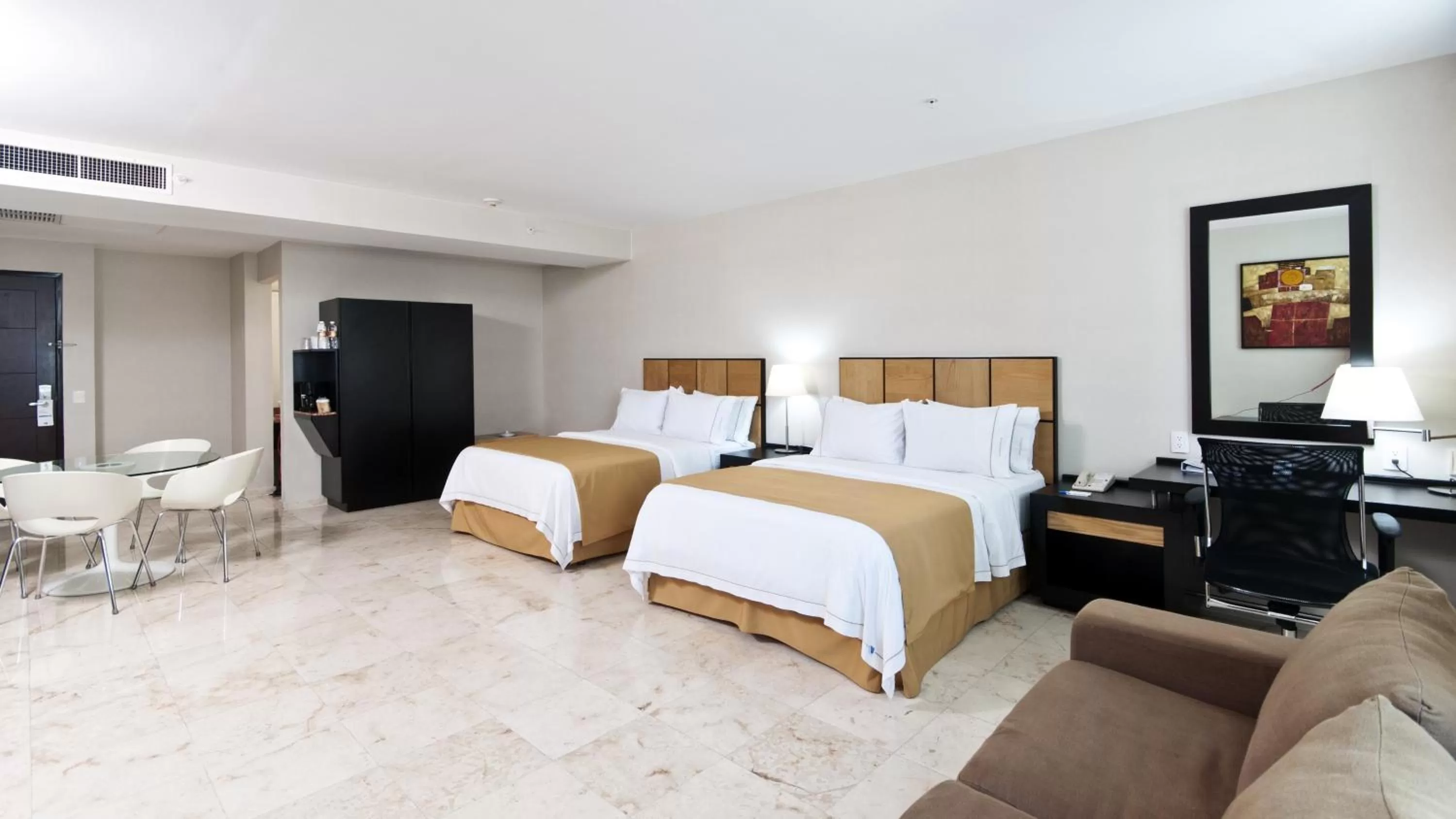 Bedroom, Bed in Holiday Inn Express Ciudad Del Carmen by IHG