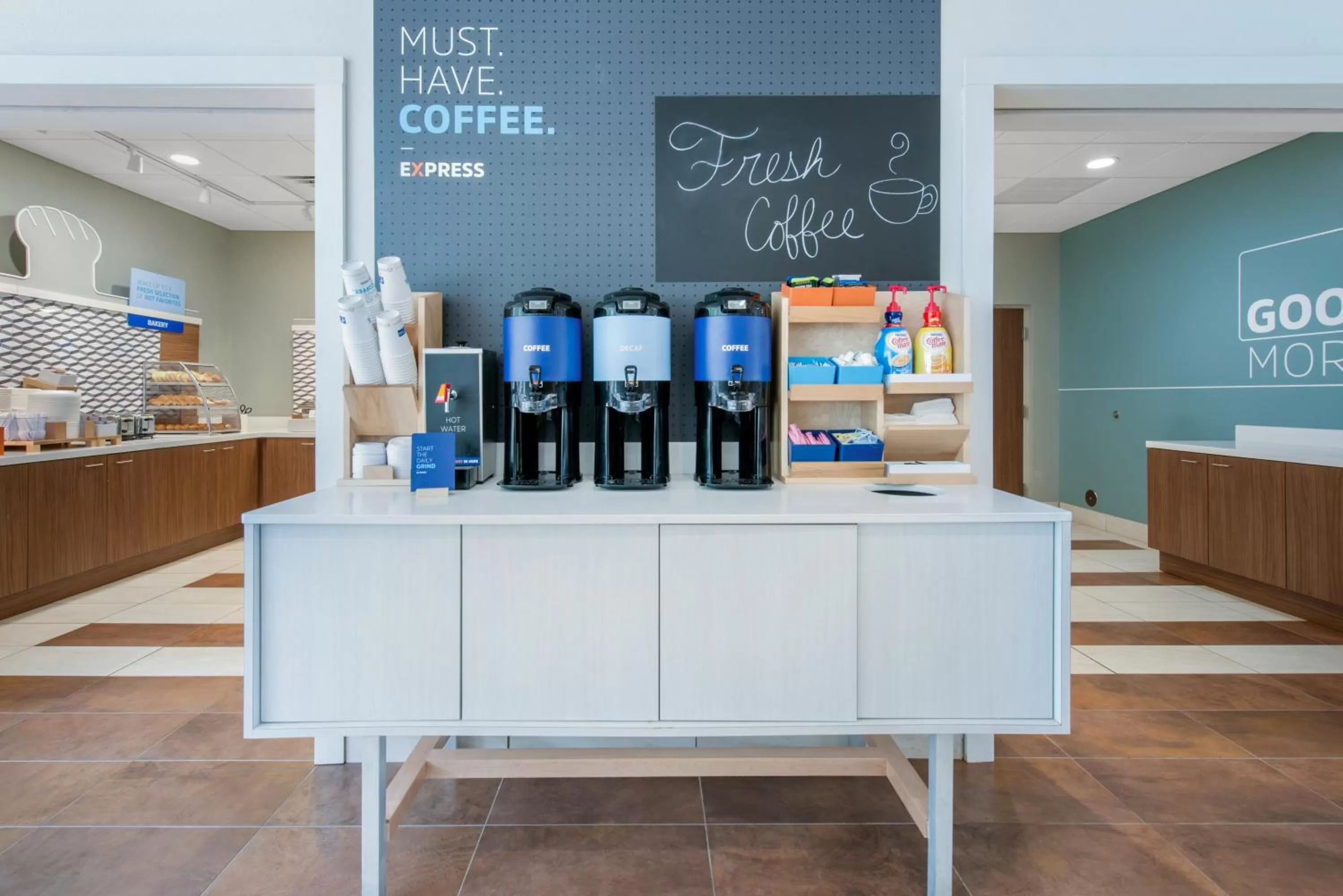 Breakfast in Holiday Inn Express & Suites Alachua - Gainesville Area by IHG