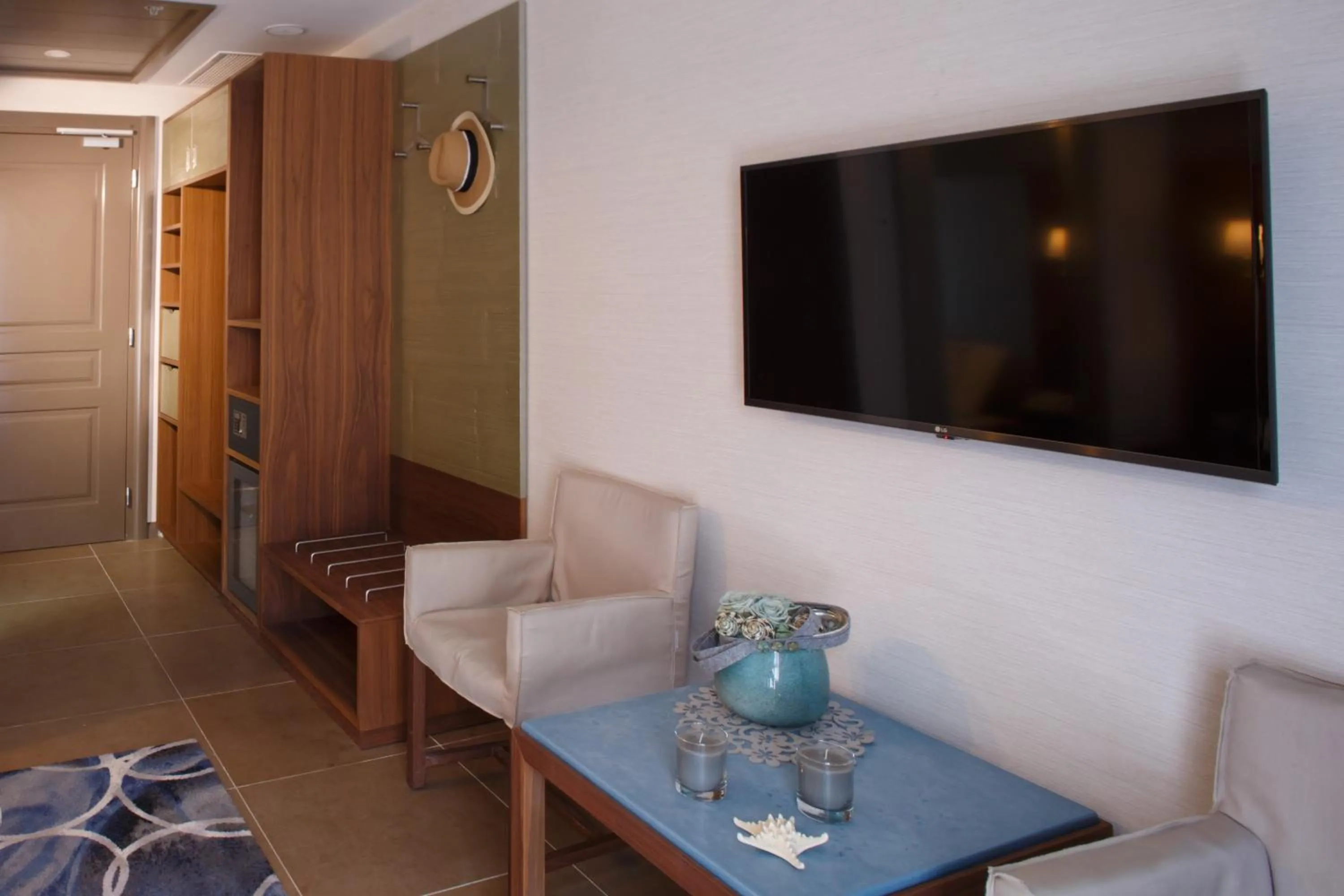 TV and multimedia in Medi Terre Boutique Hotel - By Saida Hotels