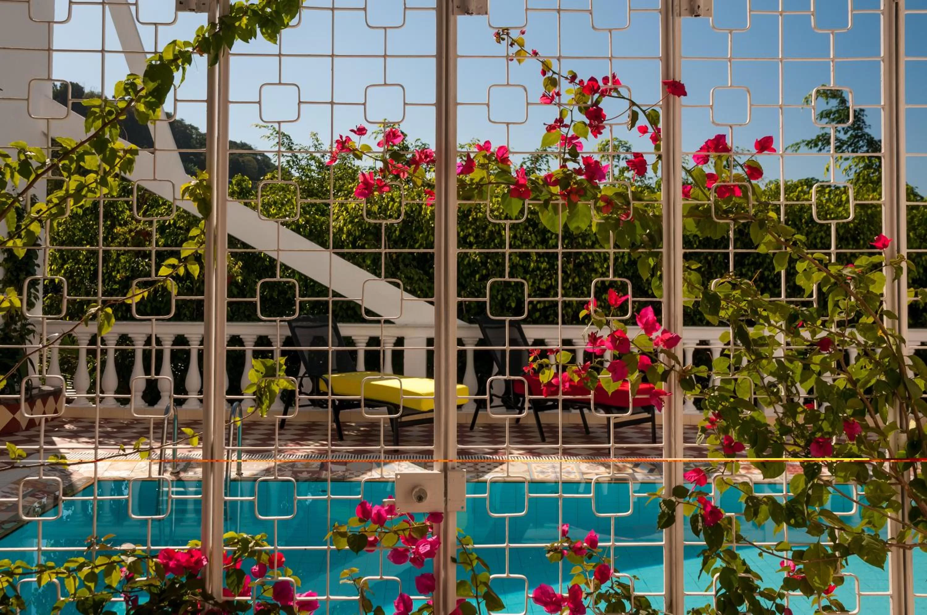 Lounge or bar, Swimming Pool in Prestige Property - Da Costa