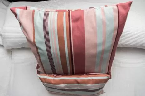 Decorative detail, Bed in Olmitos 3 Hotel boutique, Casa-Palacio