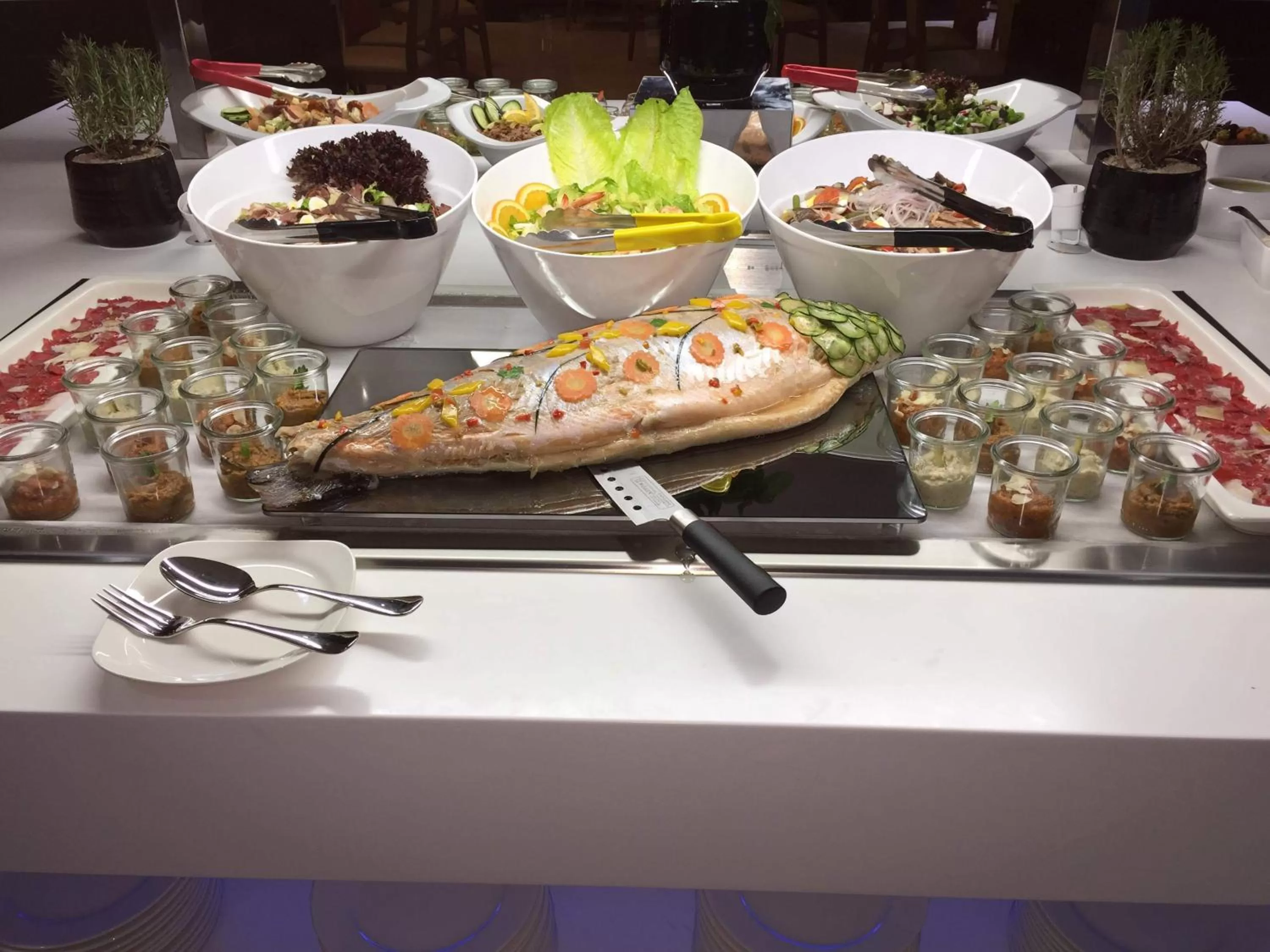 Restaurant/places to eat in Royal Tulip City Center