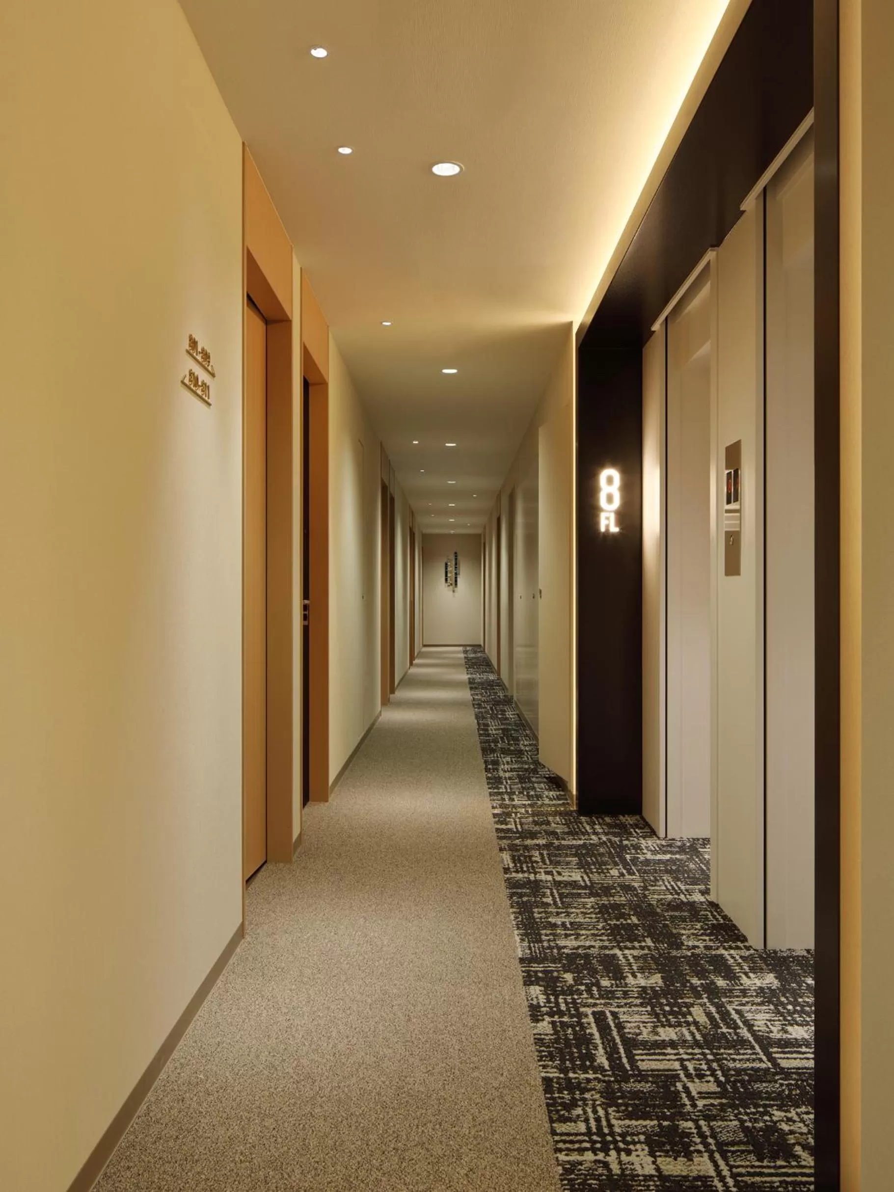 Area and facilities in Red Roof Inn & Suites Osaka Namba Nipponbashi