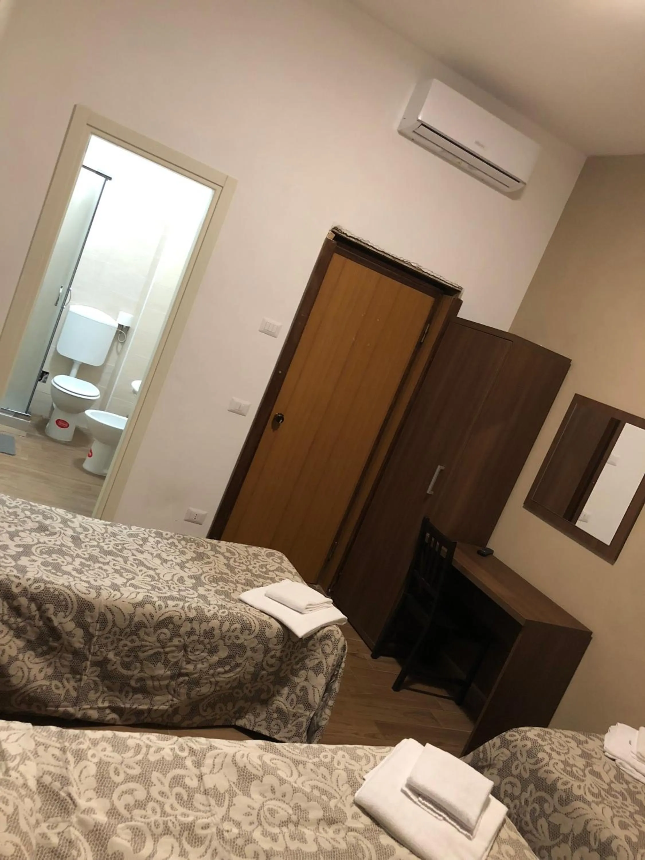 Photo of the whole room in Albergo Corvetto Corso Lodi