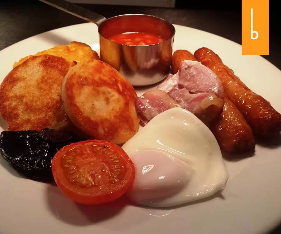 Food in Benedicts Hotel