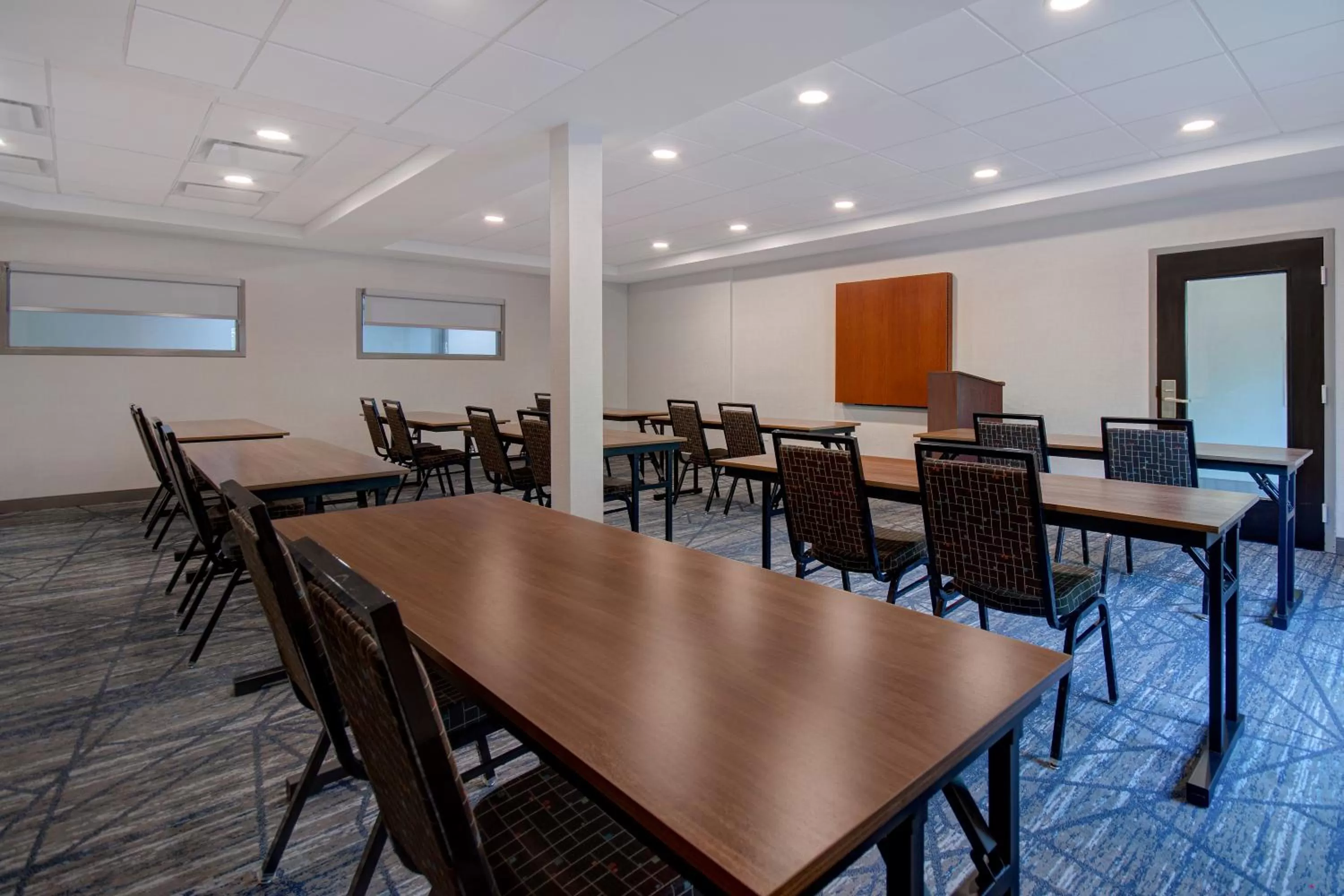 Meeting/conference room in Holiday Inn Express Marietta - Atlanta Northwest by IHG