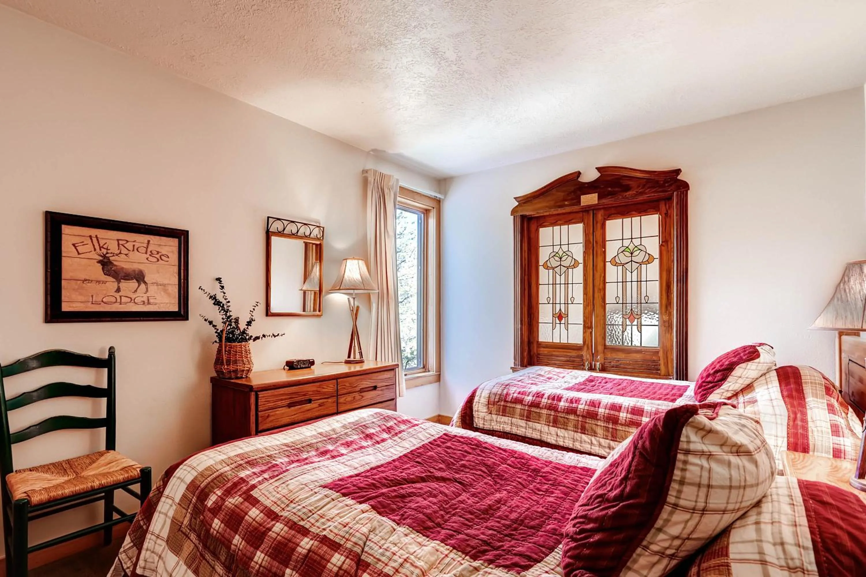 Photo of the whole room, Bed in Evergreen Condominiums by Keystone Resort