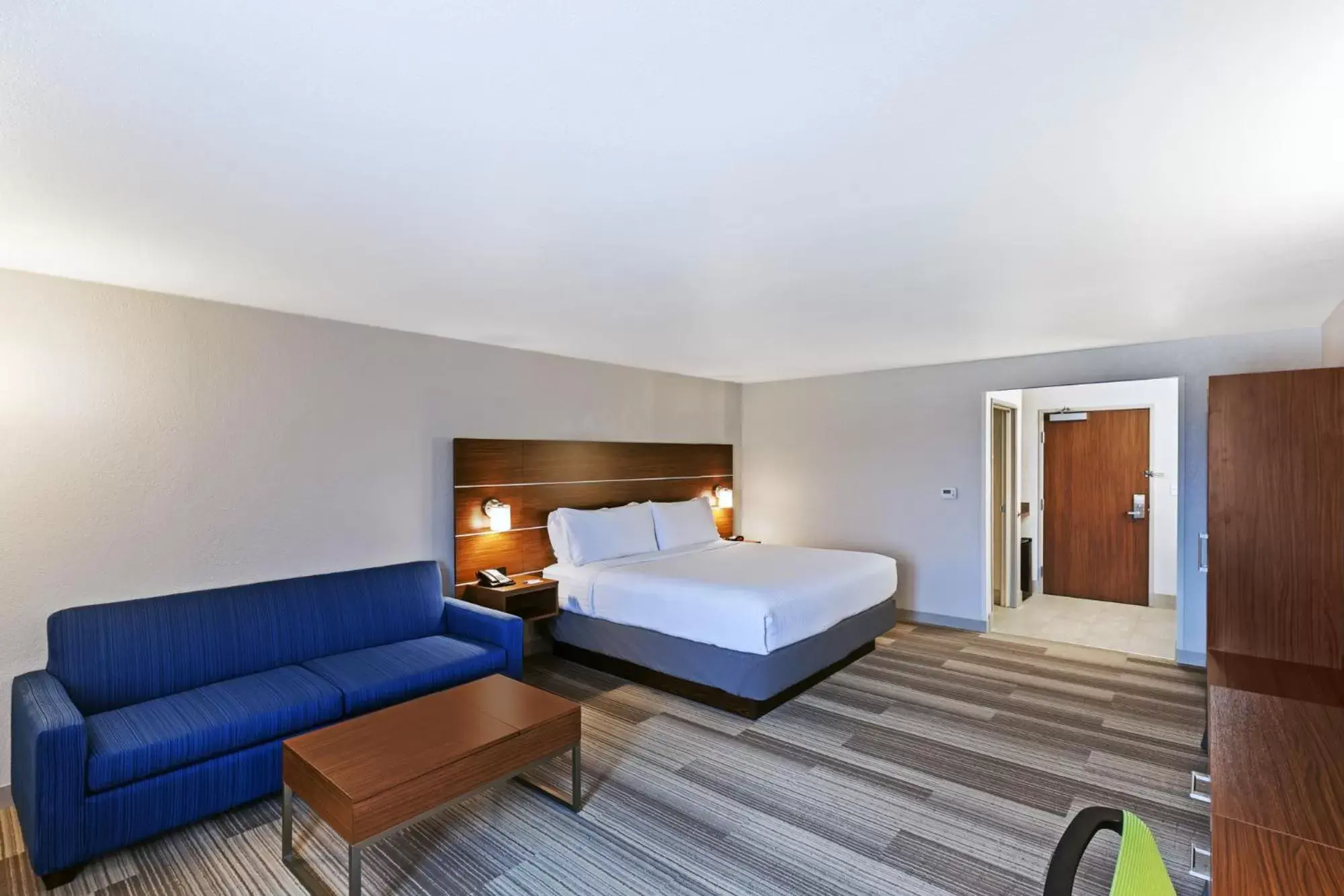 Holiday Inn Express Hotel & Suites Dallas Lewisville by IHG Holiday Inn Express Hotel & Suites Dallas Lewisville by IHG