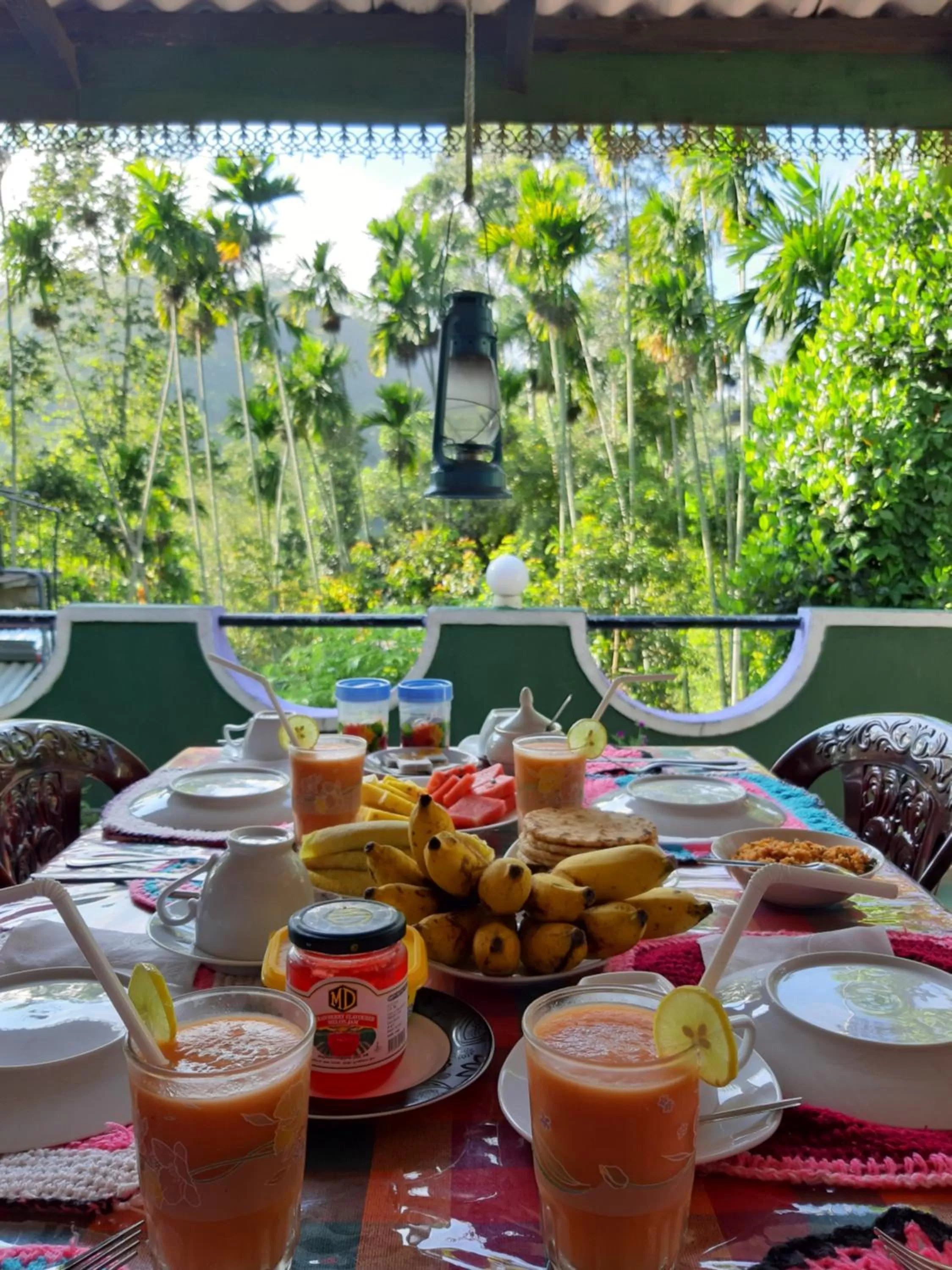 Asian breakfast in Cozy Homestay Waterfall Road Ella