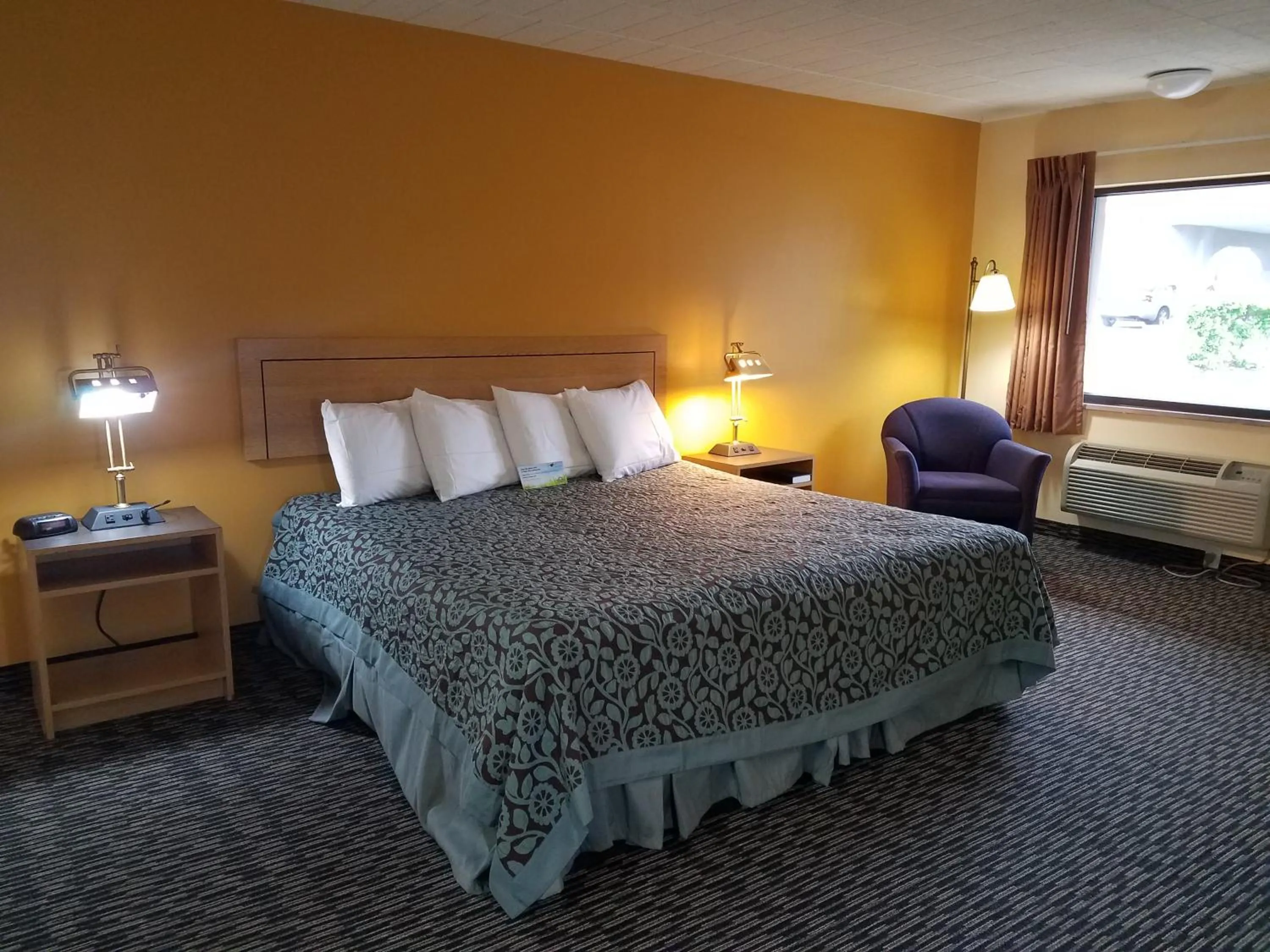 Days Inn by Wyndham Oak Ridge Knoxville