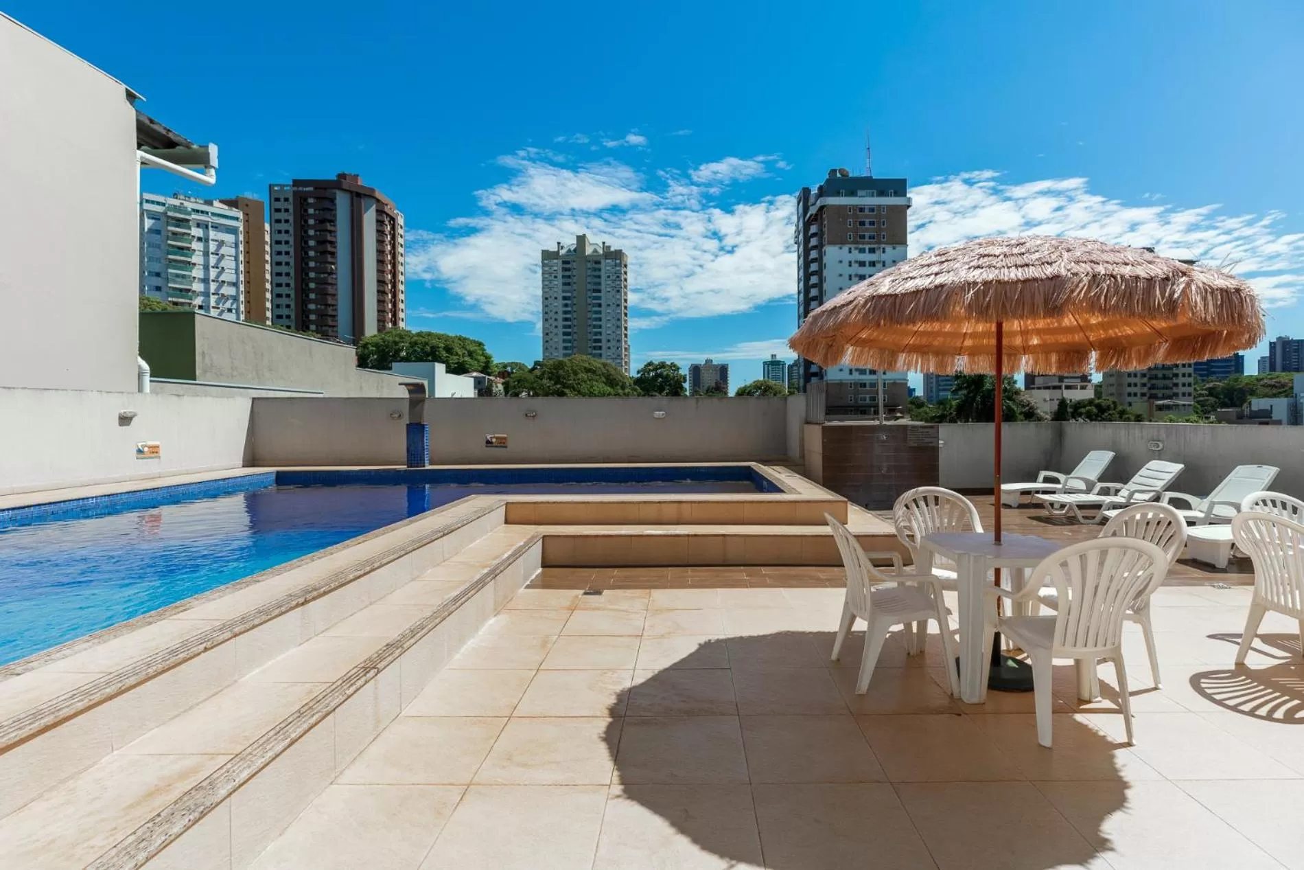 Pool view in Hotel Baviera Iguassu