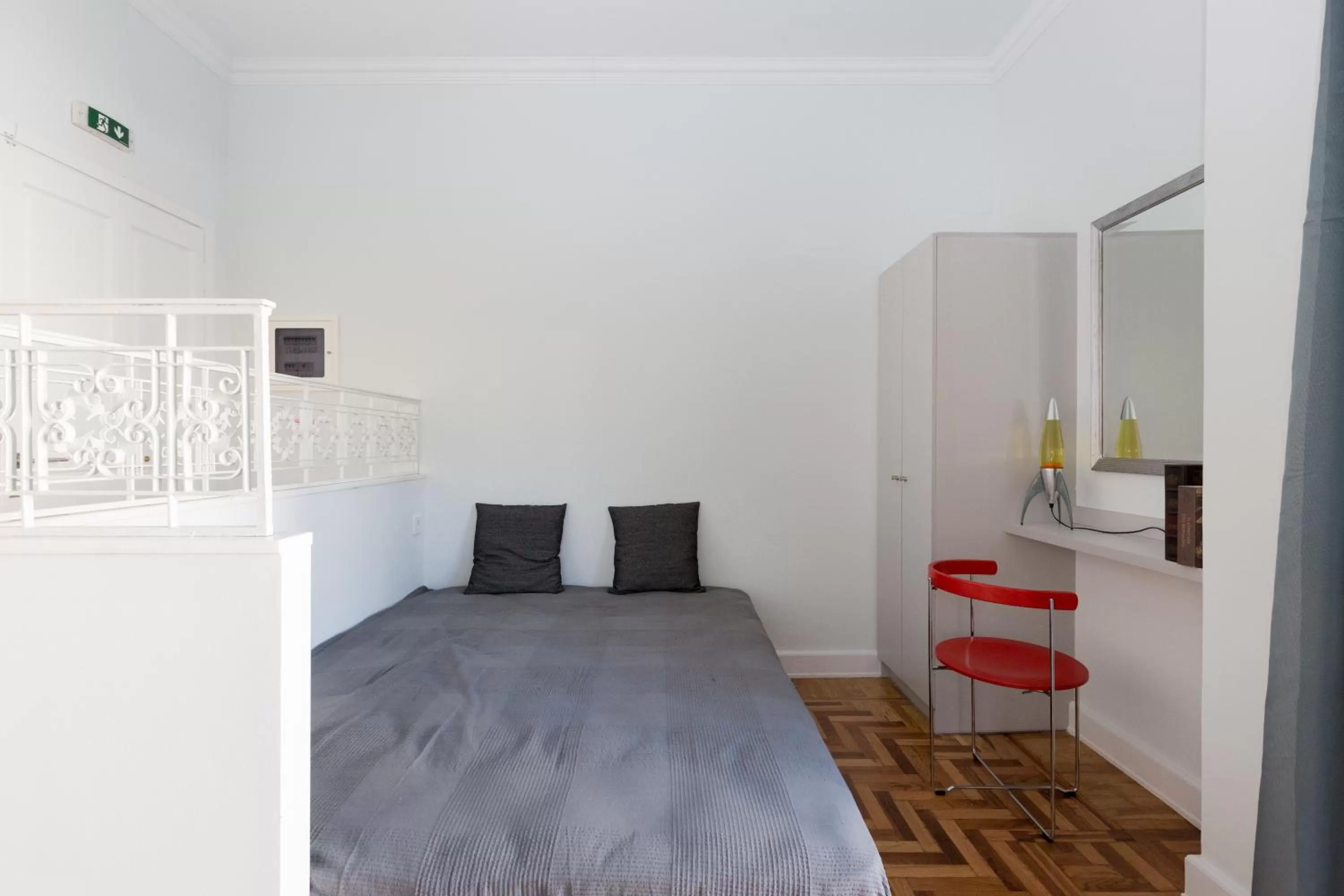 Bed in Troon of Athens Apartments