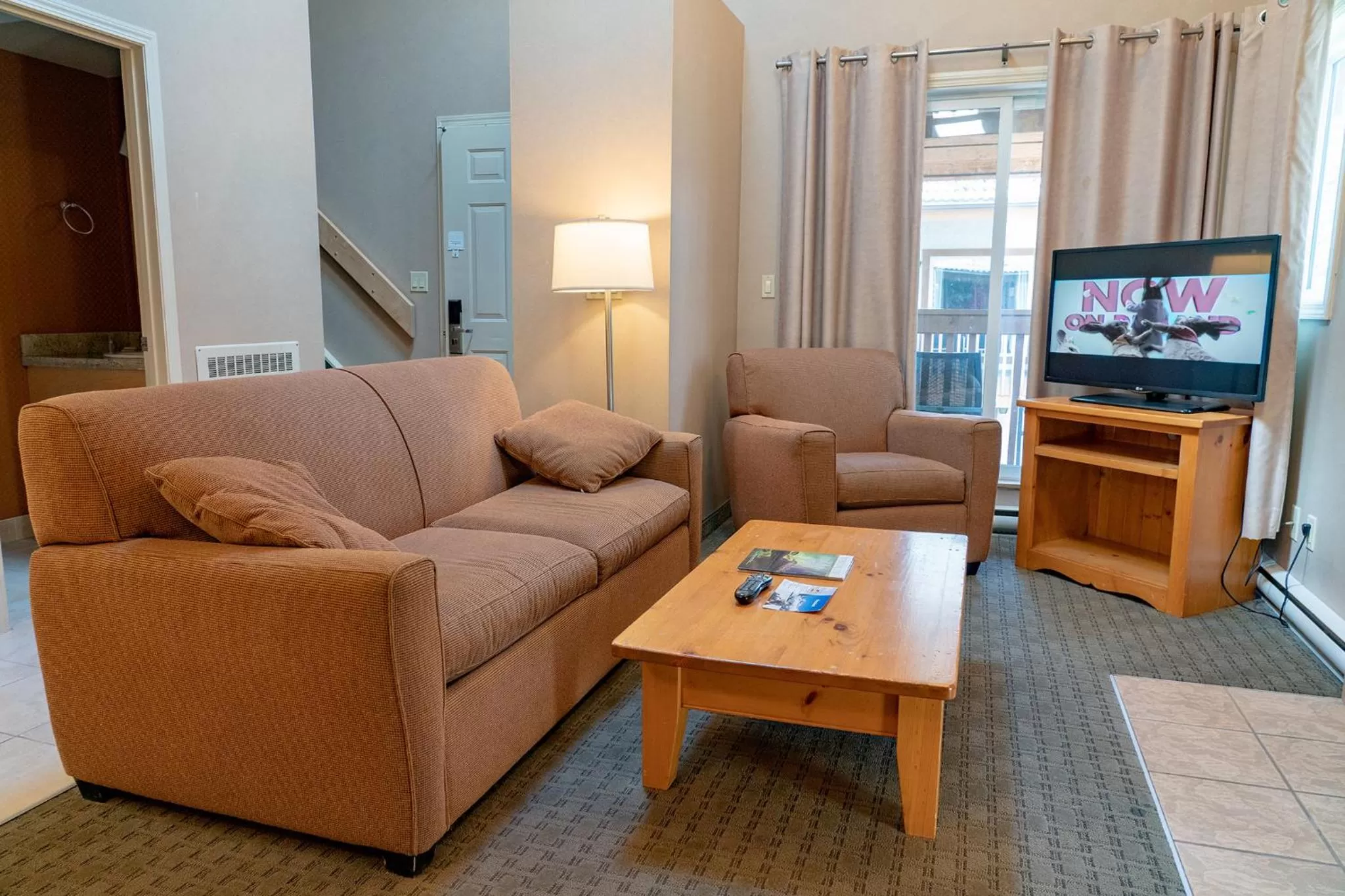 Living room in Banff Rocky Mountain Resort