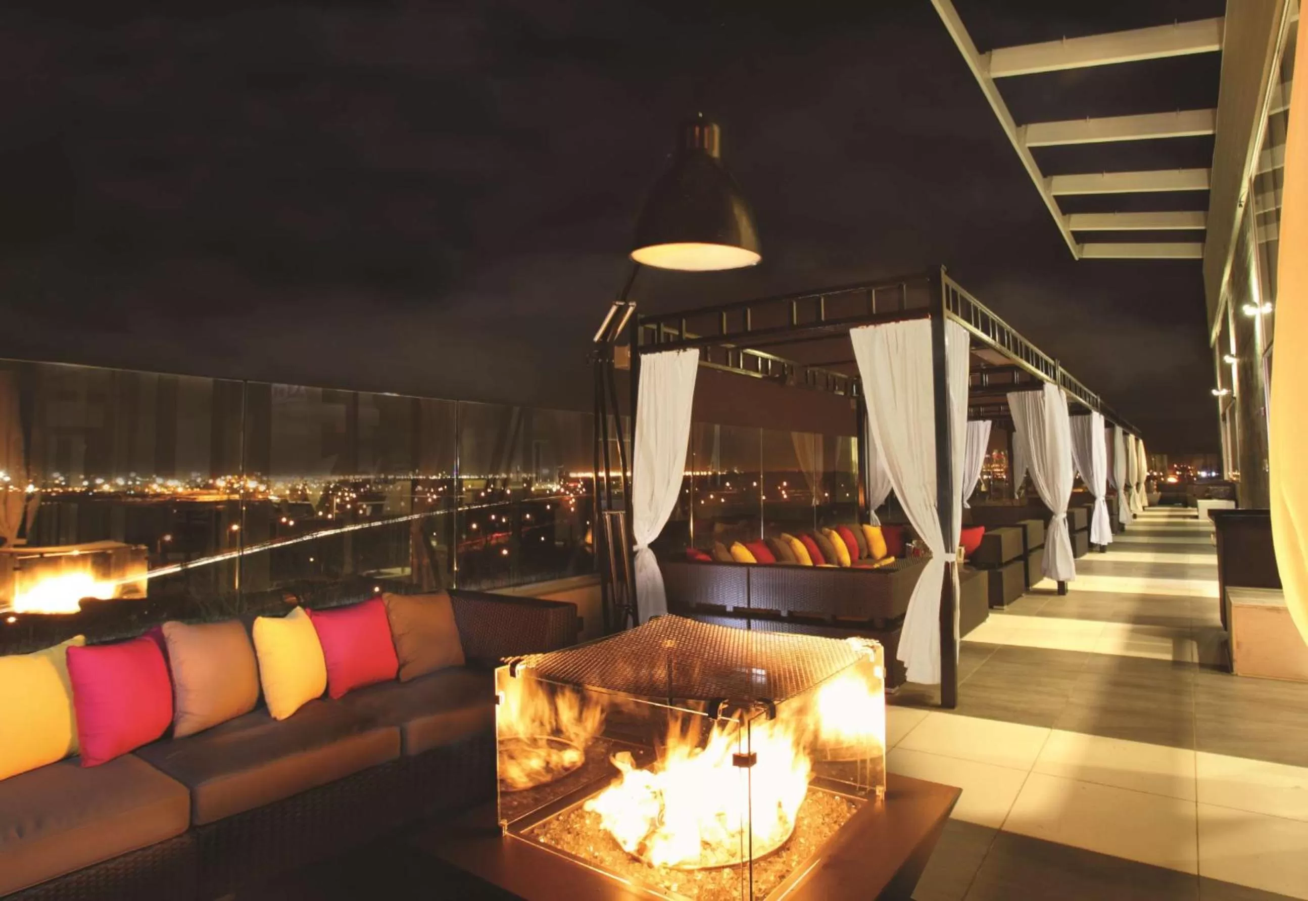 Restaurant/places to eat in Hilton Garden Inn New York/Staten Island