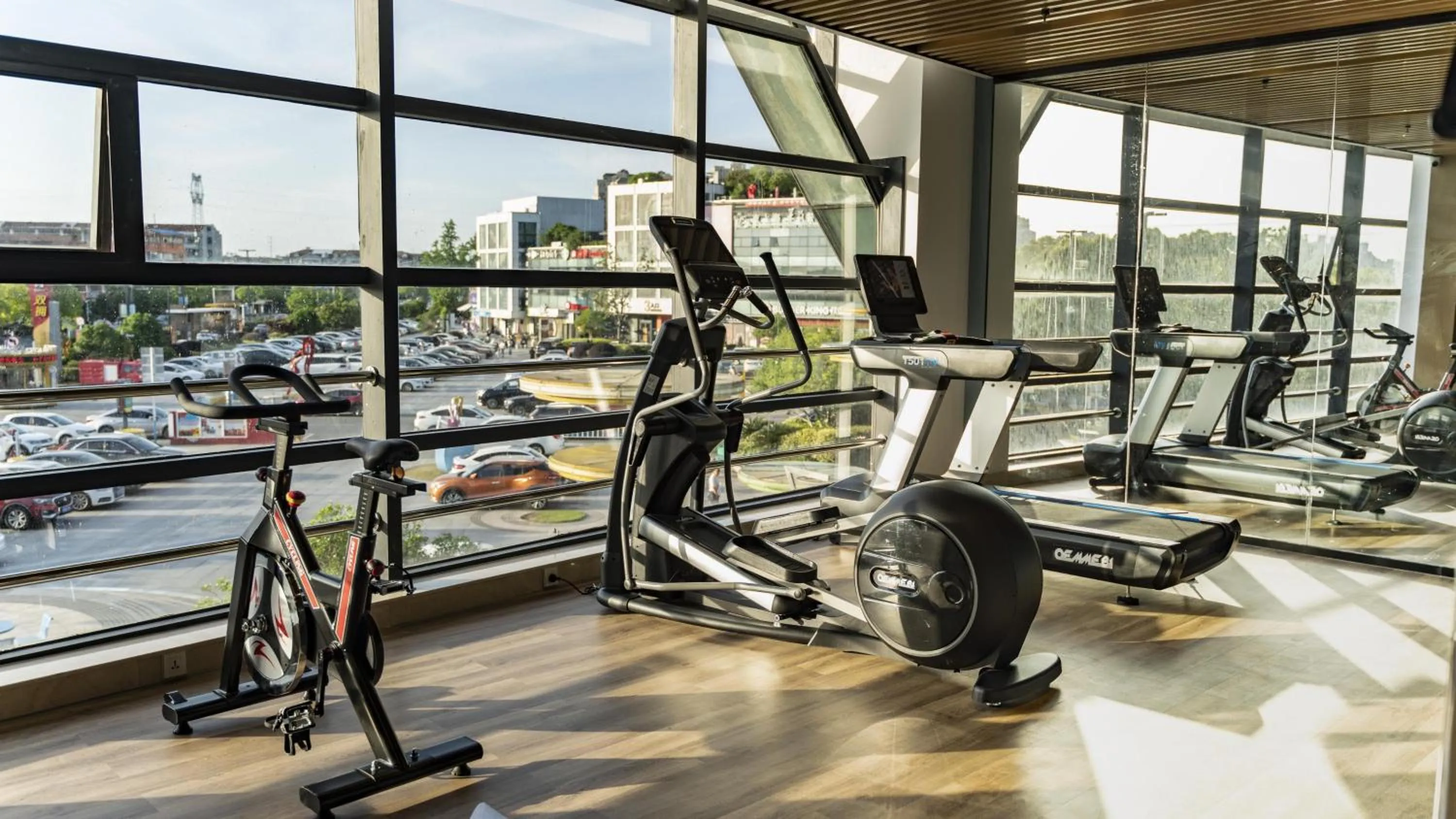 Fitness centre/facilities in Holiday Inn Express Nantong Xinghu by IHG