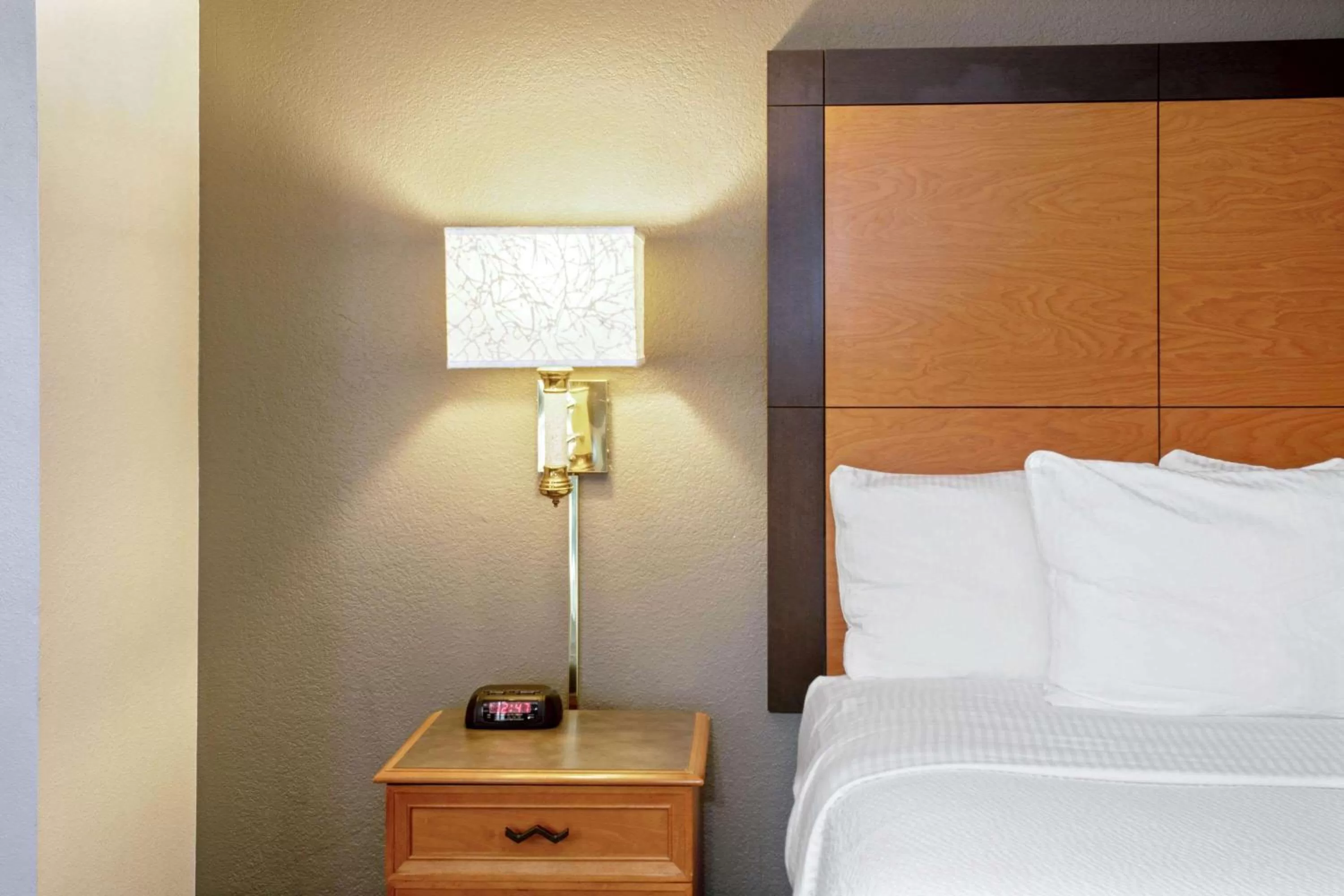 Photo of the whole room, Bed in La Quinta Inn by Wyndham Denver Golden