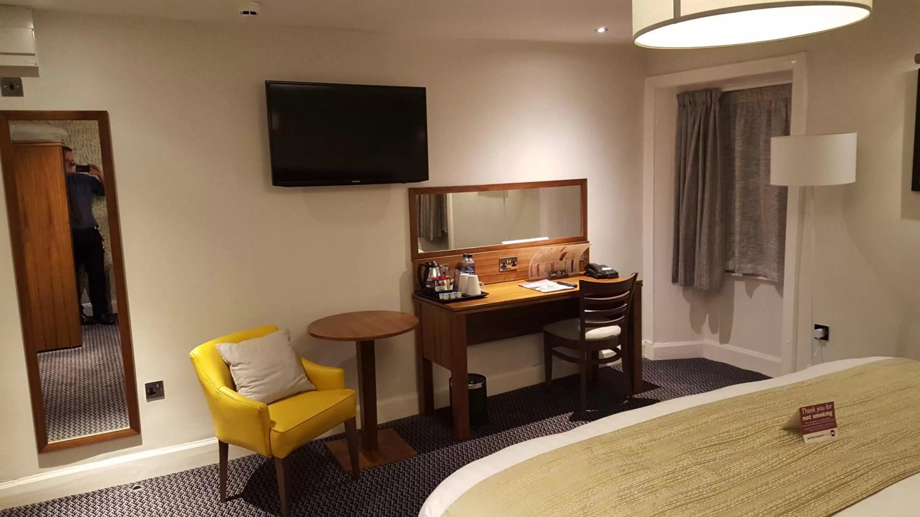 Shower, Bed in The Cross Keys