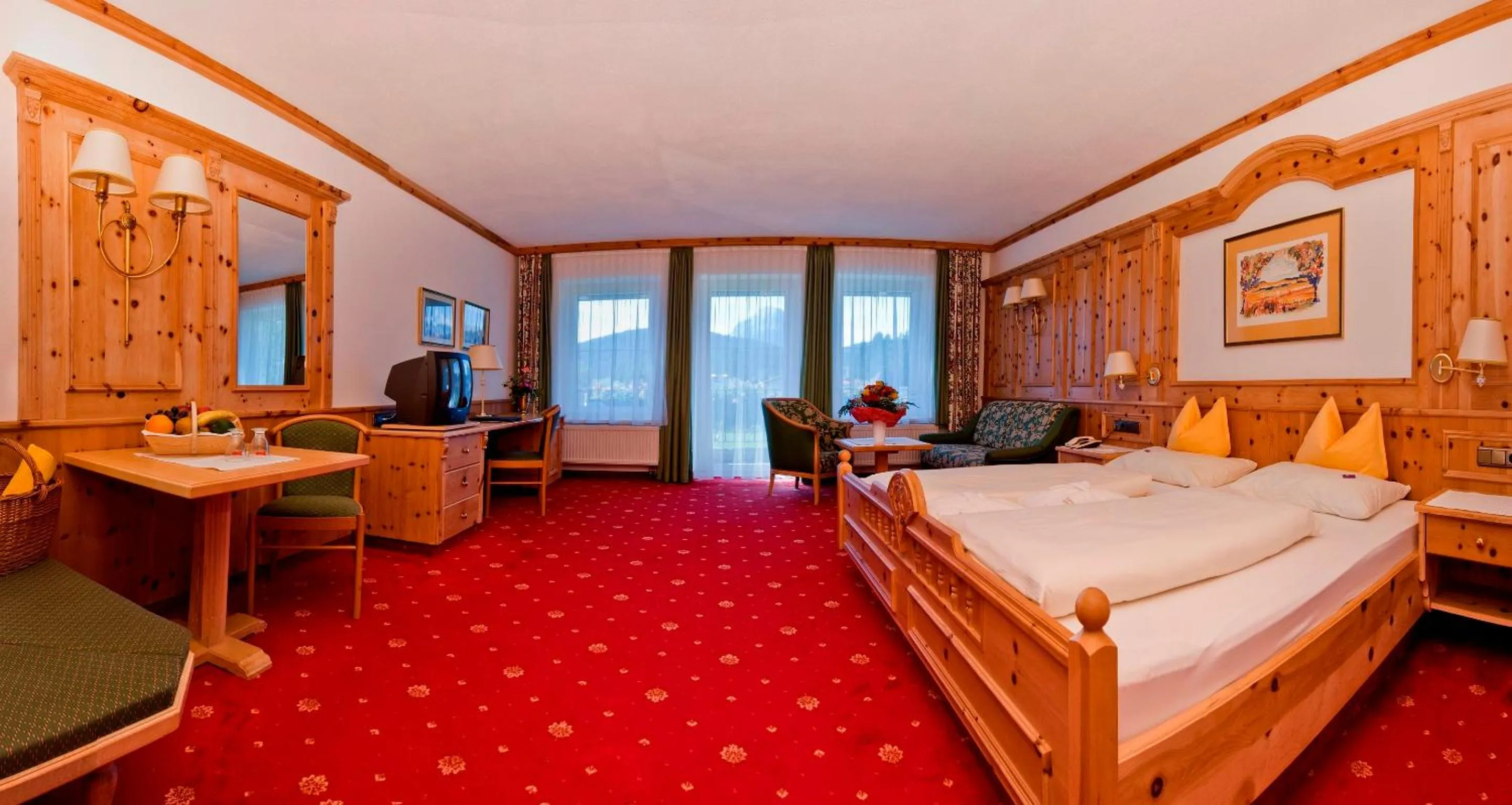 Photo of the whole room, Bed in Wellnesshotel Schönruh - Adults only