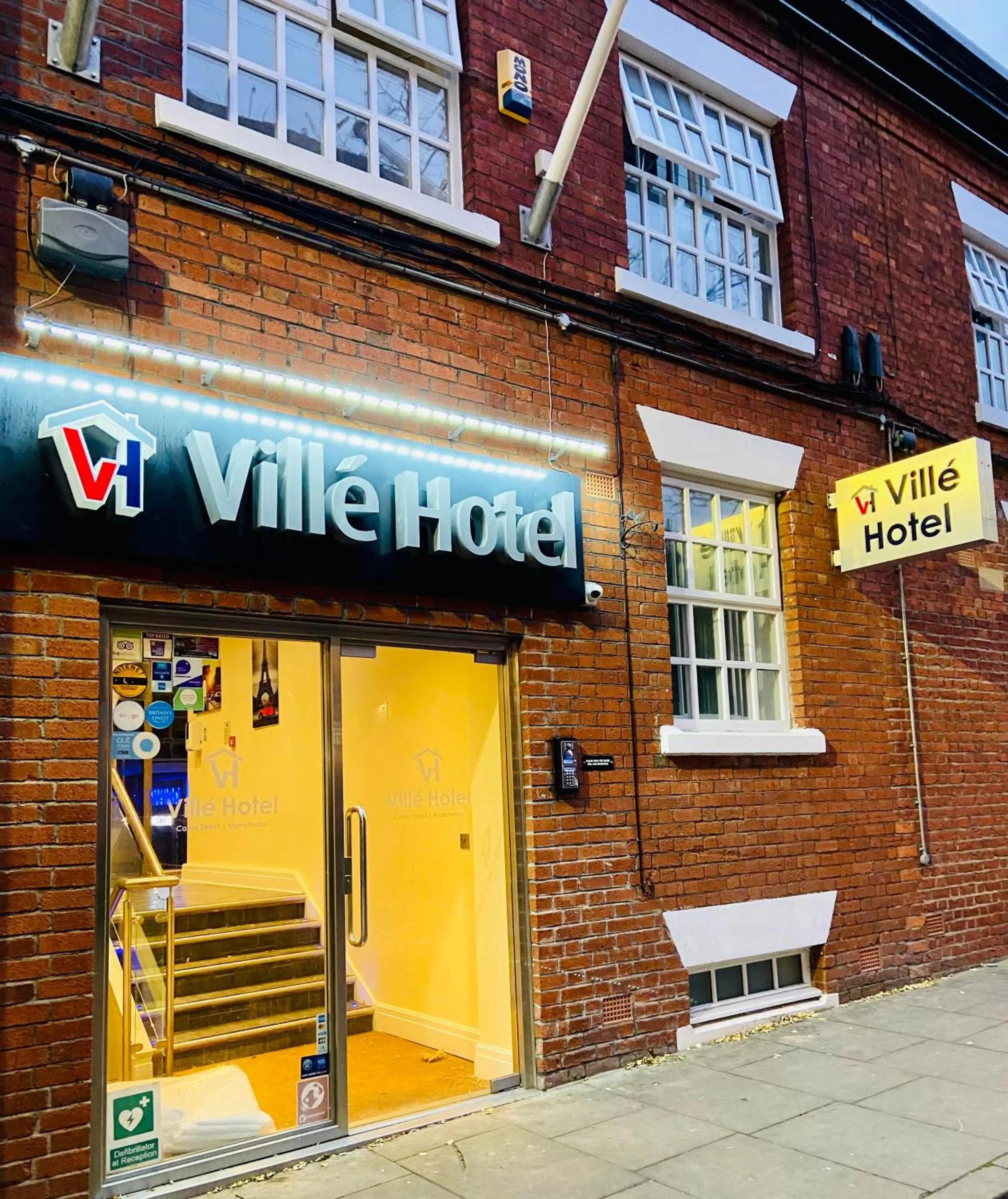 Property building in Ville Hotel