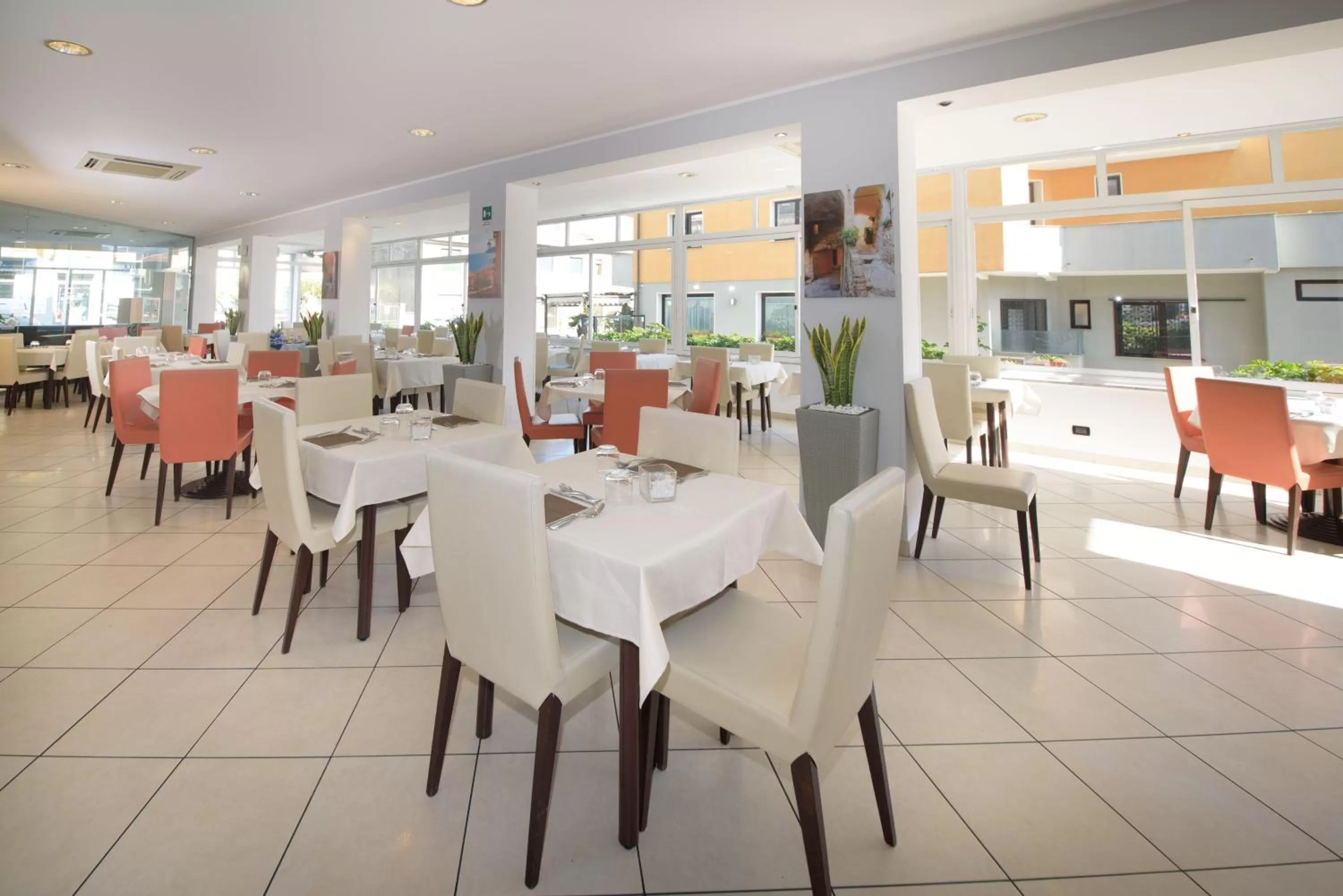 Restaurant/places to eat in Hotel Ristorante La Marina Mhotelsgroup