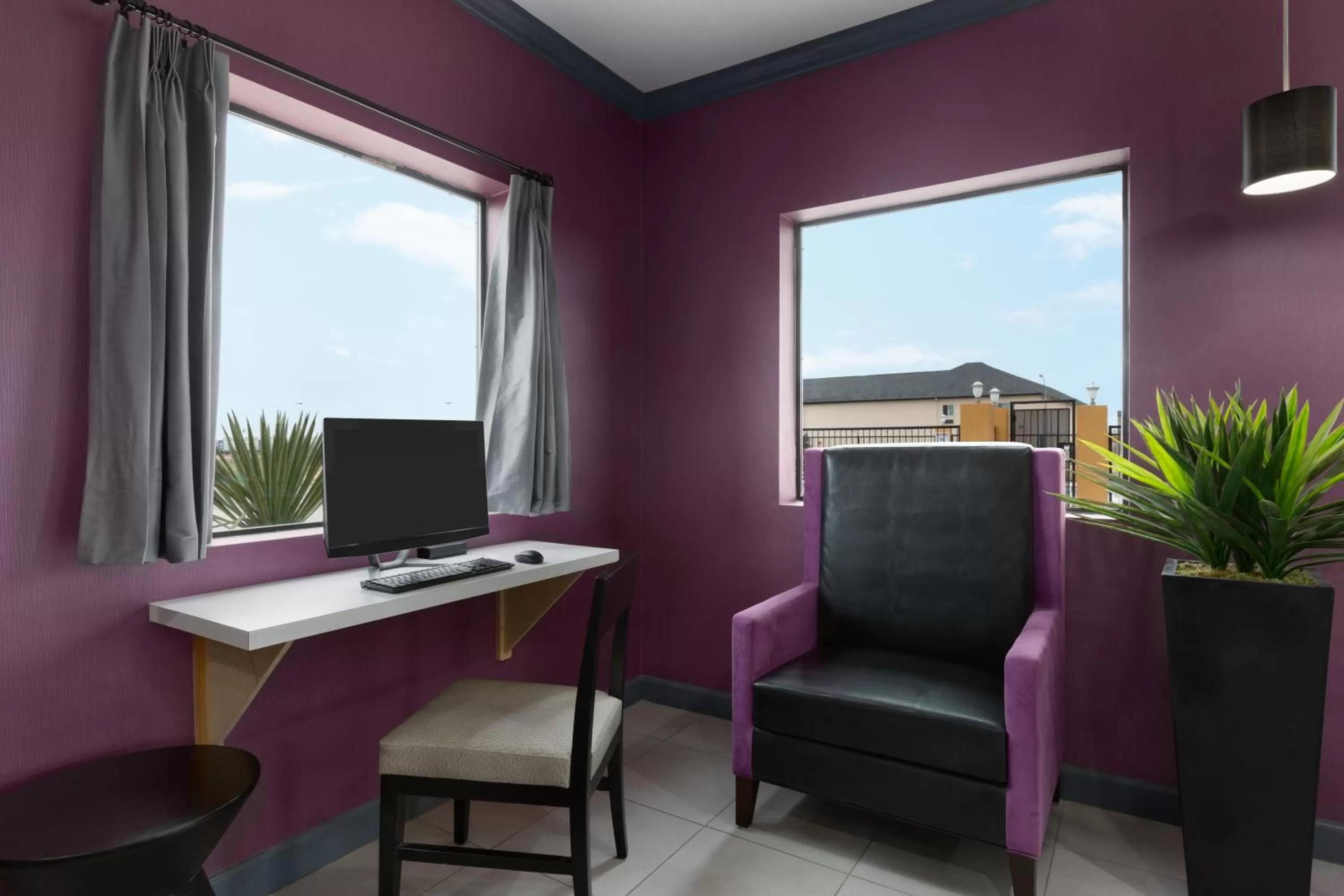 Seating area in Days Inn by Wyndham Odessa