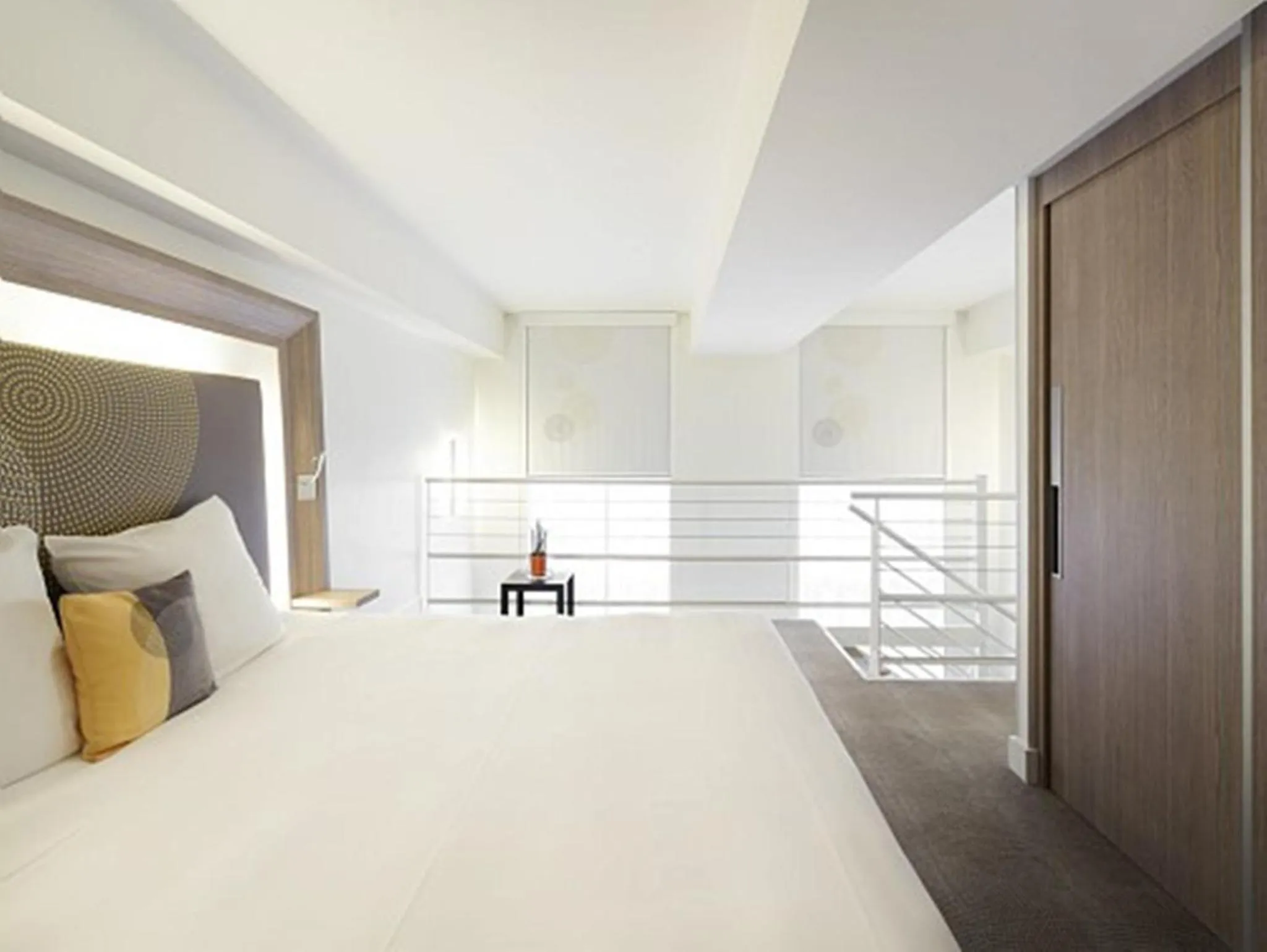 Junior suite with Double Bed and Sofa in Novotel SPA Rennes Centre Gare