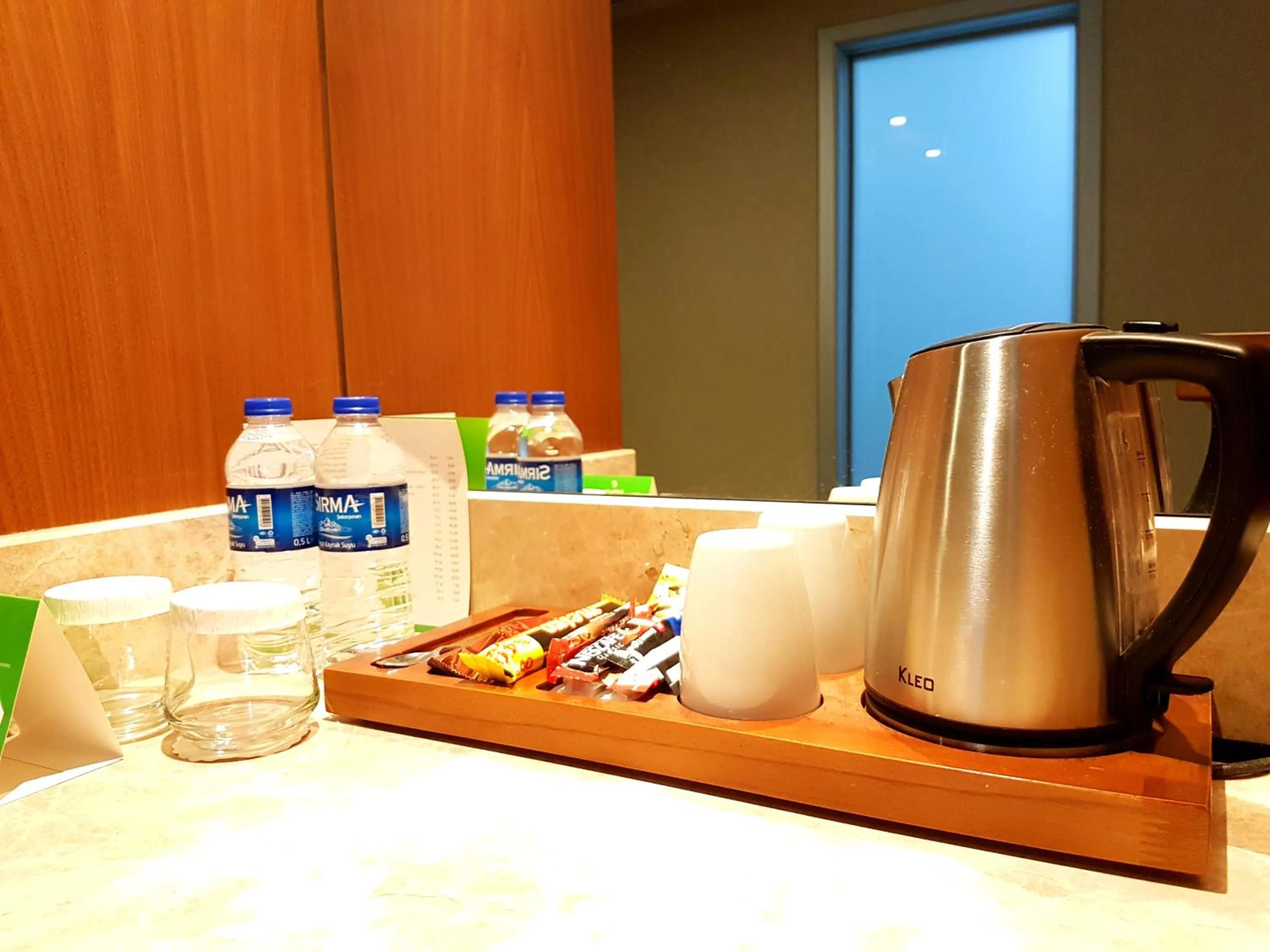 Coffee/tea facilities, Bed in Holiday Inn Gaziantep by IHG