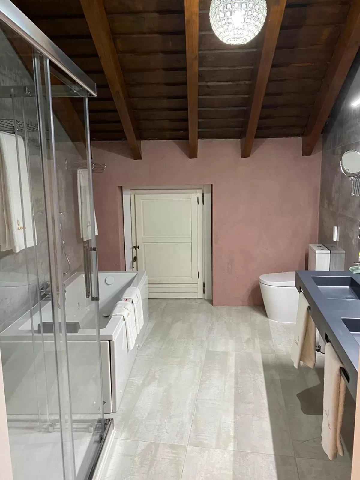 Bathroom in HOTEL CASABLANCA BOUTIQUE