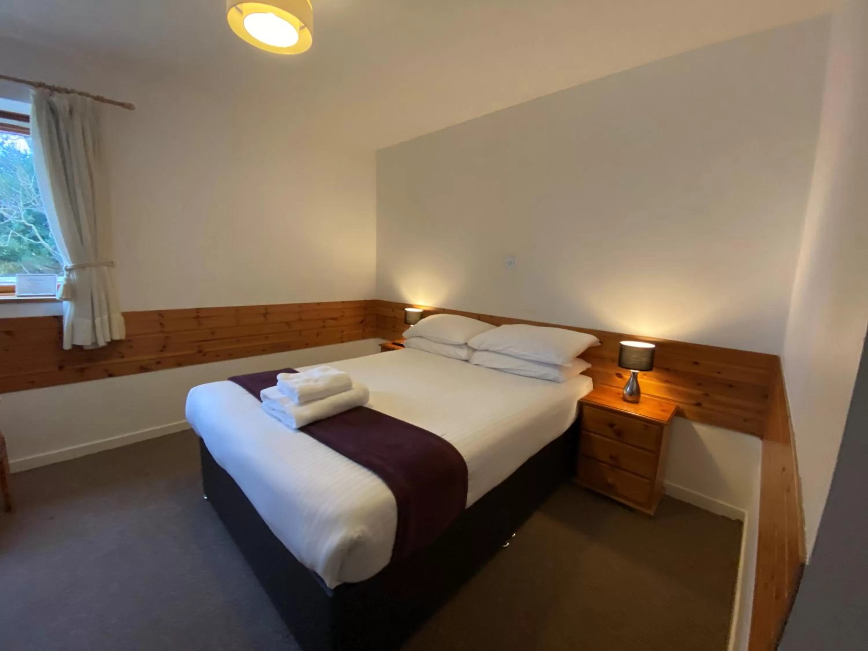 Bed in Smithton Hotel