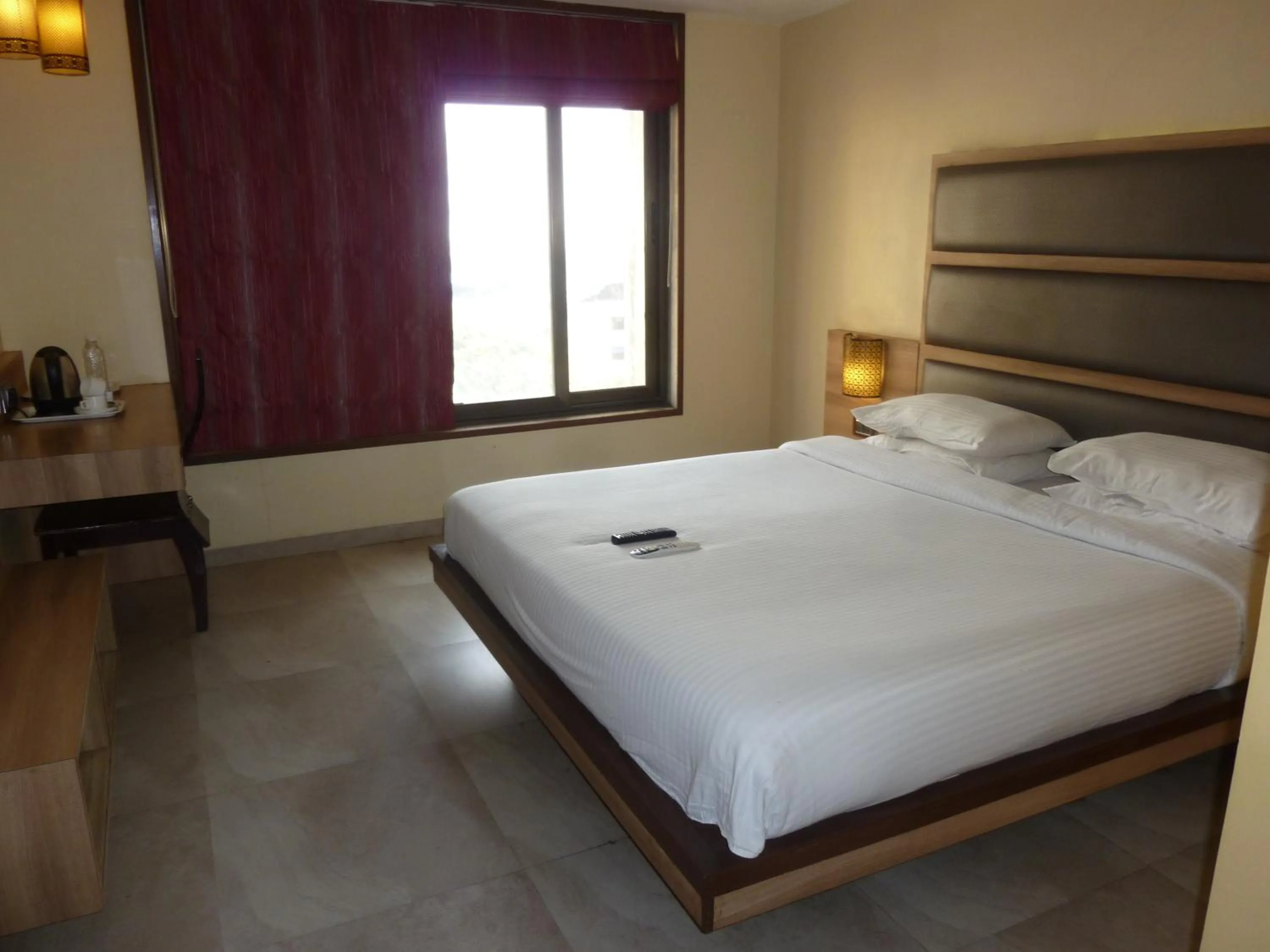 Photo of the whole room in Hotel New Bengal