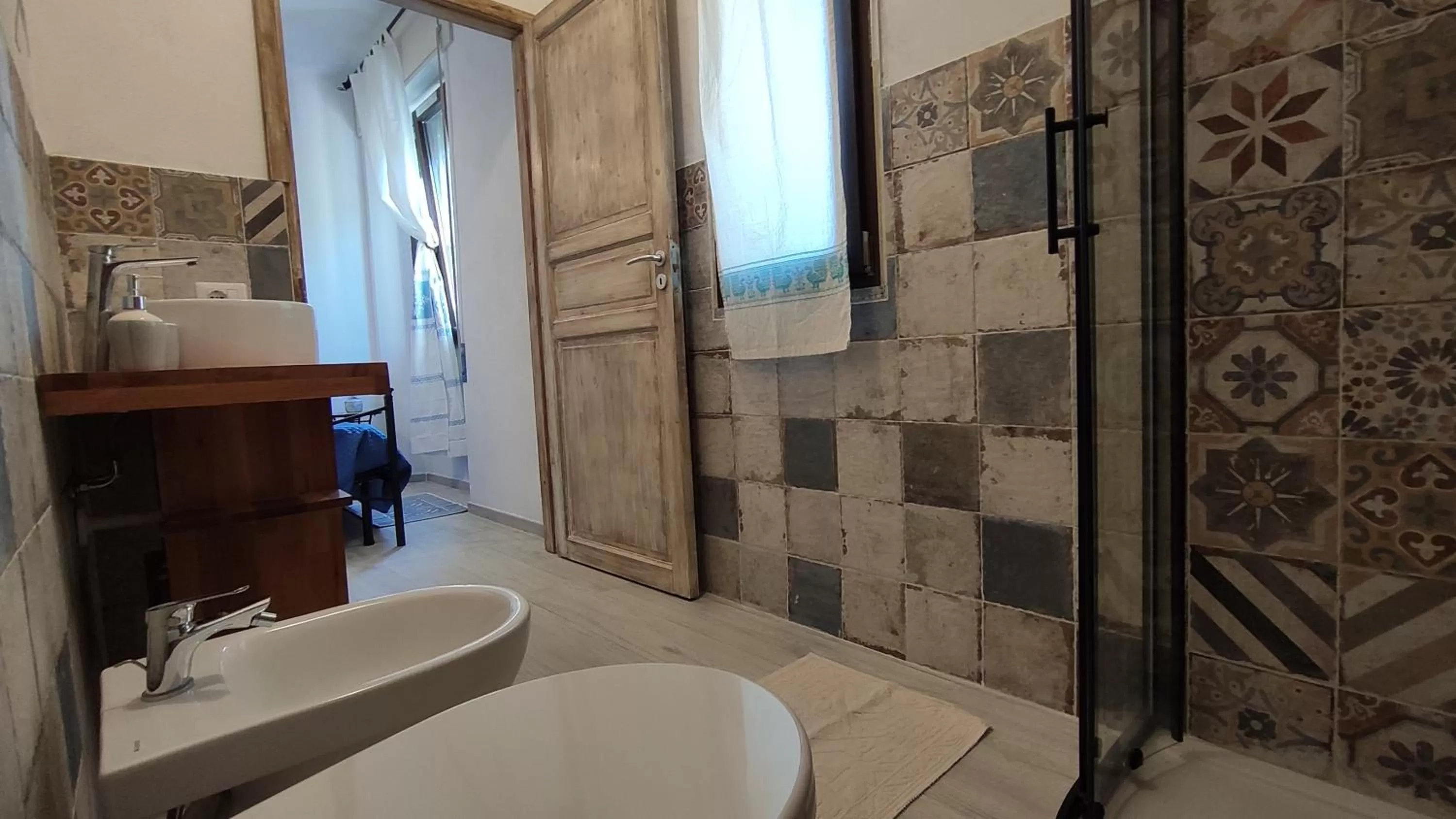 Shower in L'Ajaccio B&B