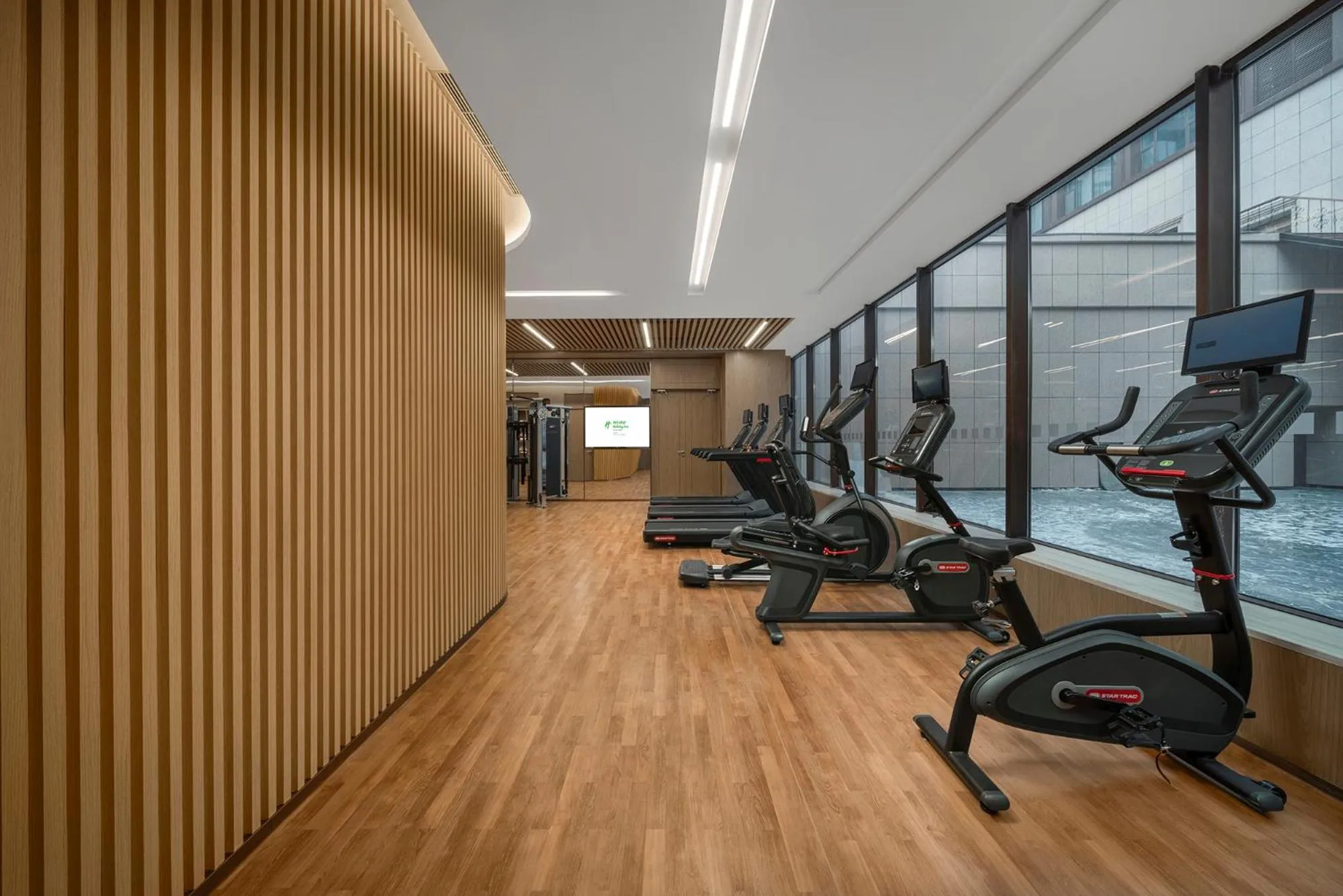 Fitness centre/facilities in Holiday Inn Changchun Jingyue by IHG