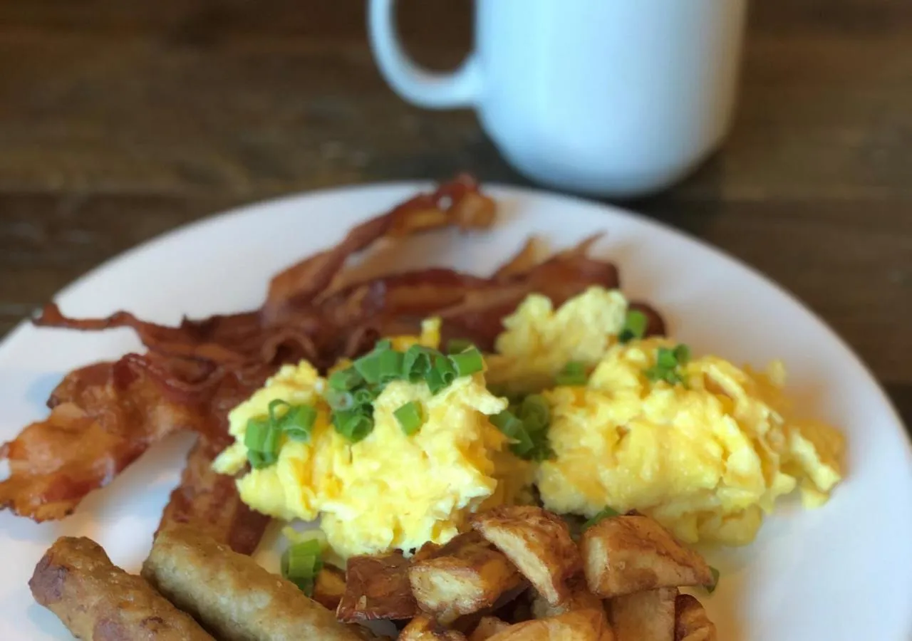 American breakfast in Manor Vail Lodge