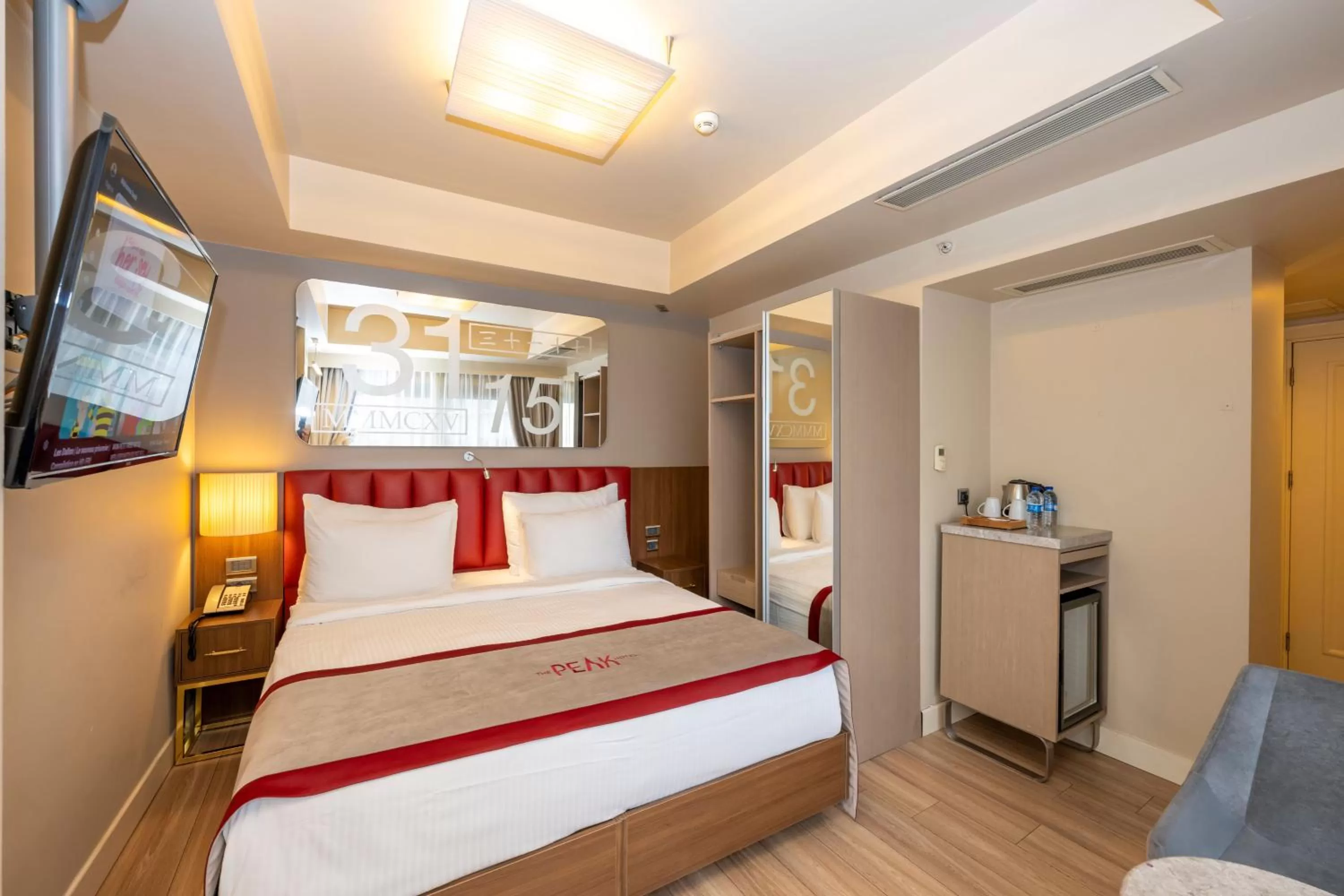 TV and multimedia, Bed in Ramada By Wyndham Istanbul Pera Taksim