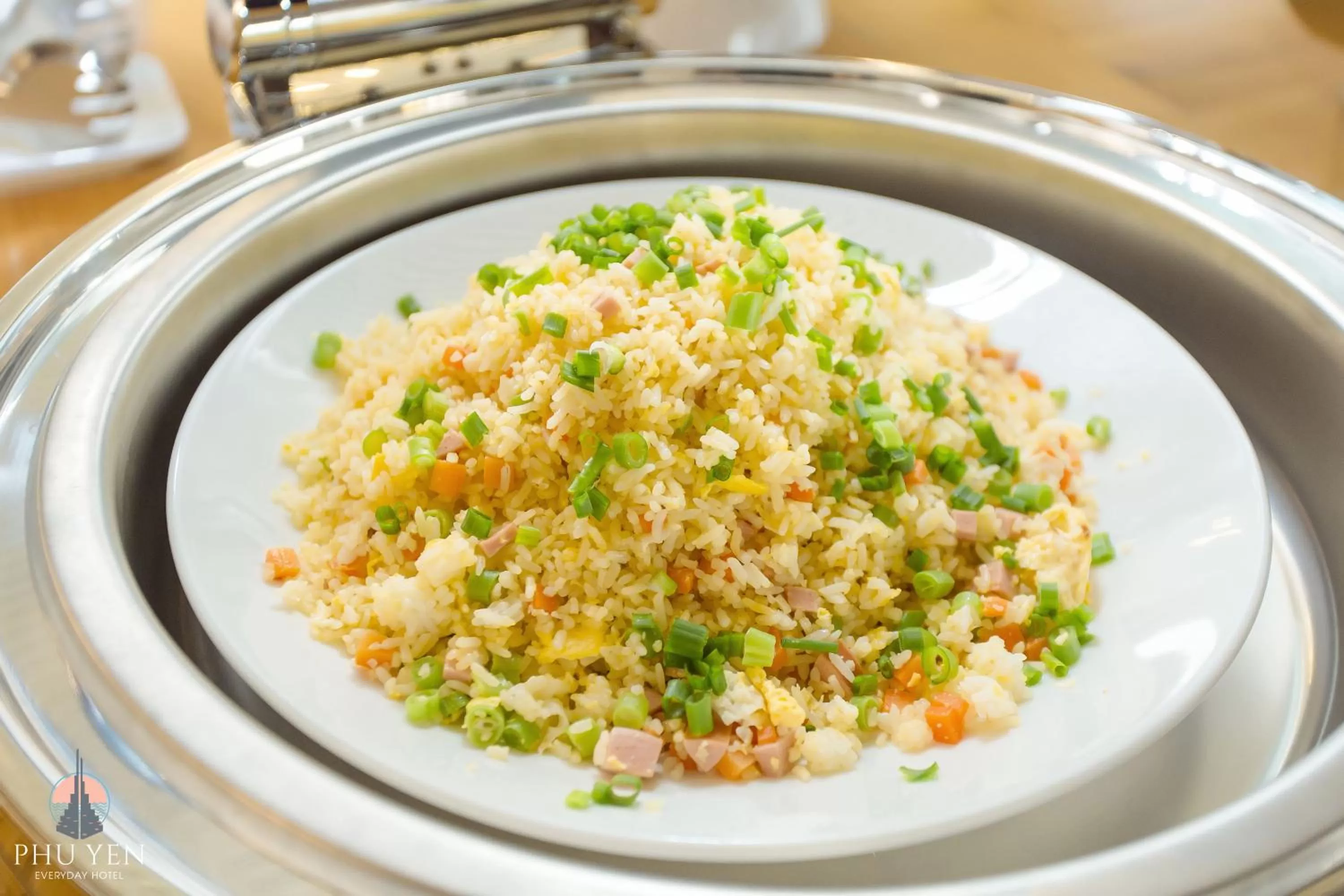 Restaurant/places to eat in PHÚ YÊN EVERYDAY HOTEL