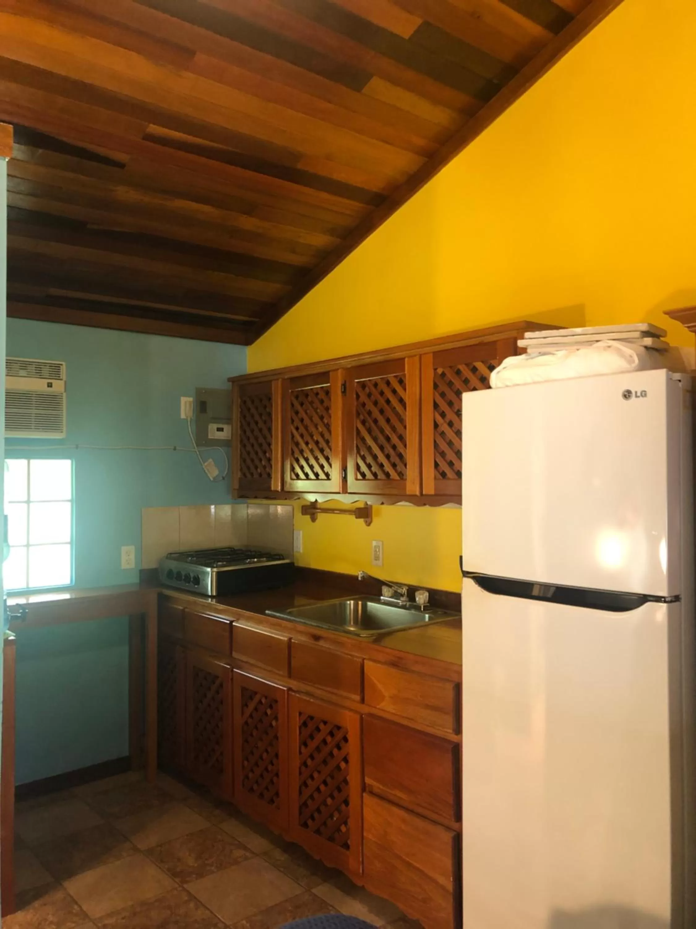 Kitchen/Kitchenette in Colinda Cabanas