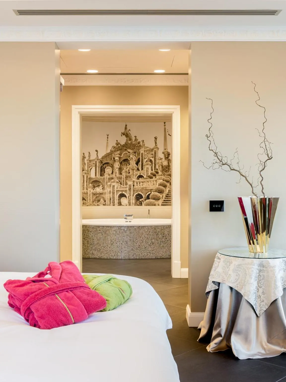 Decorative detail, Bed in Villa e Palazzo Aminta - A Leading Hotel of The World