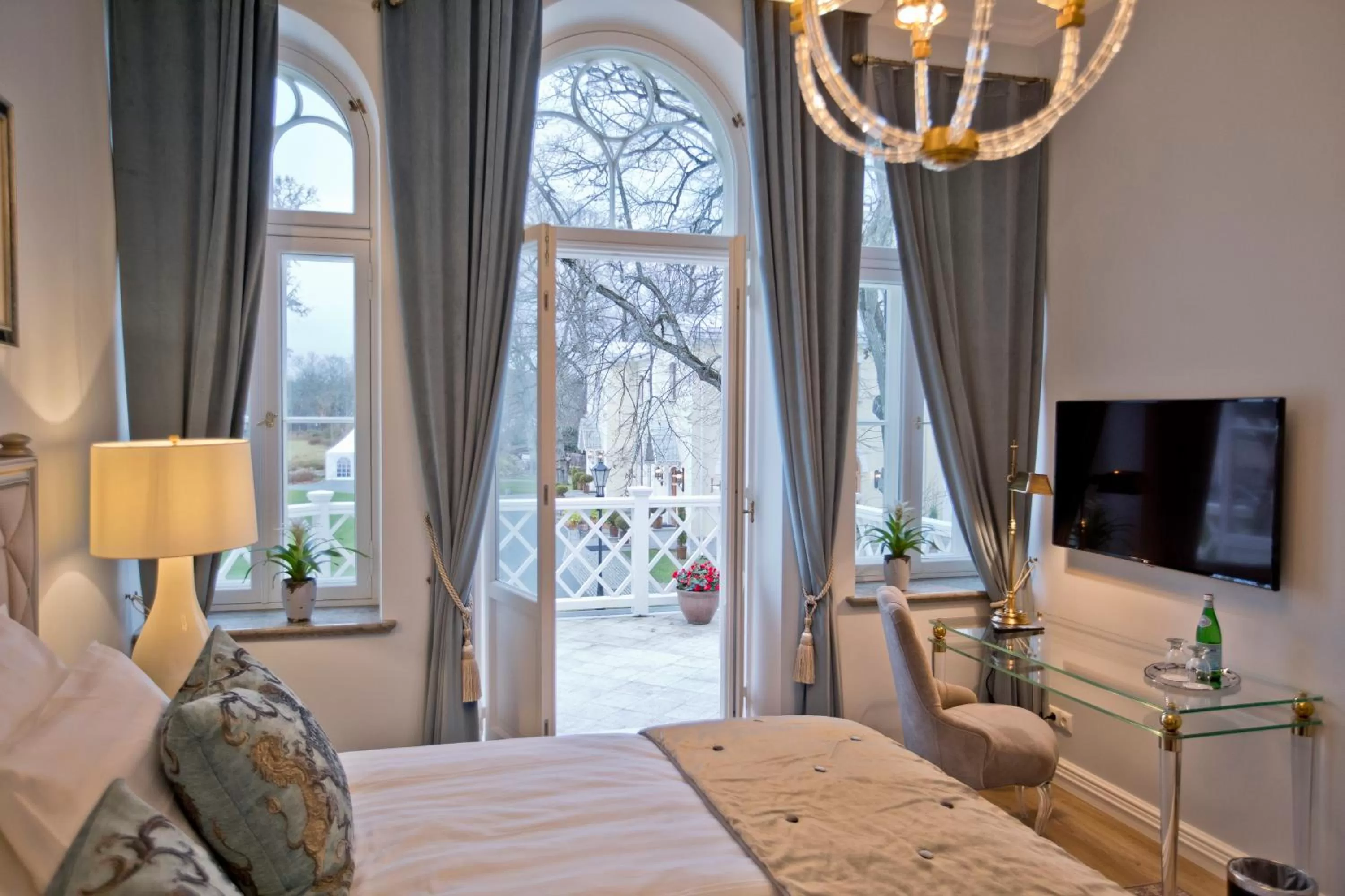 Photo of the whole room, Bed in Schloss Fall, Keila-Joa