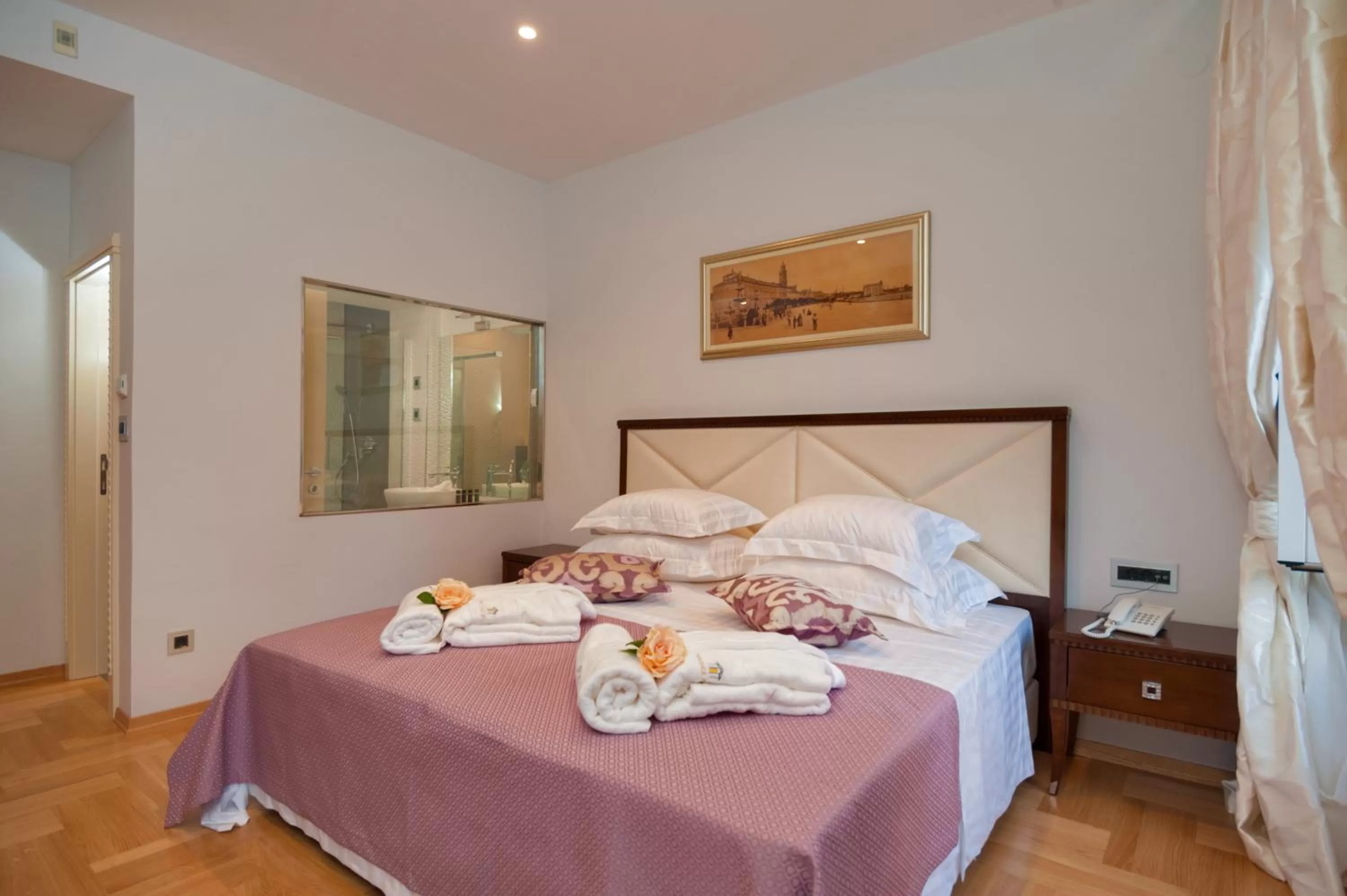 Bed in Heritage Hotel Antique Split