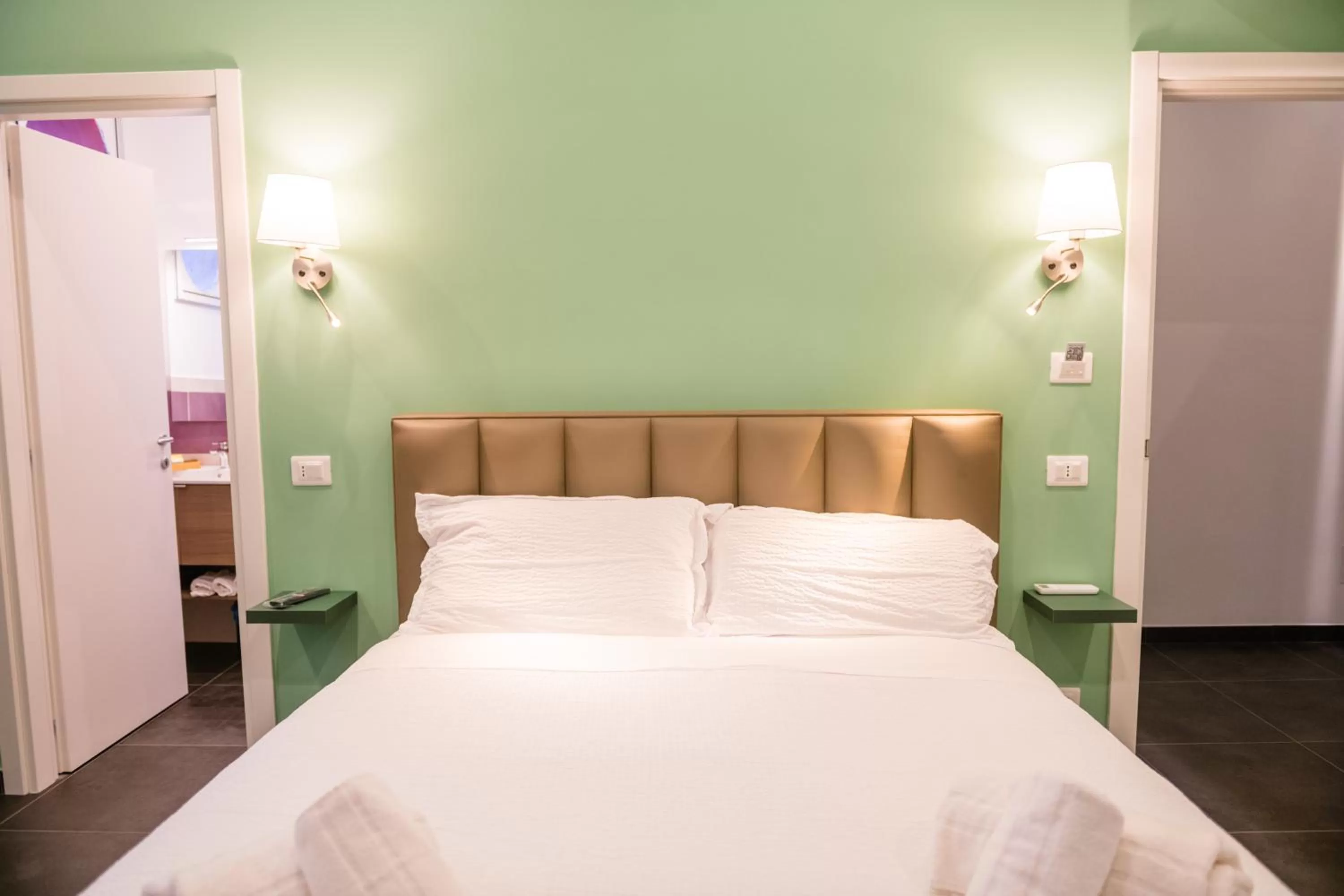 Bedroom, Bed in Le Porte di Partenope