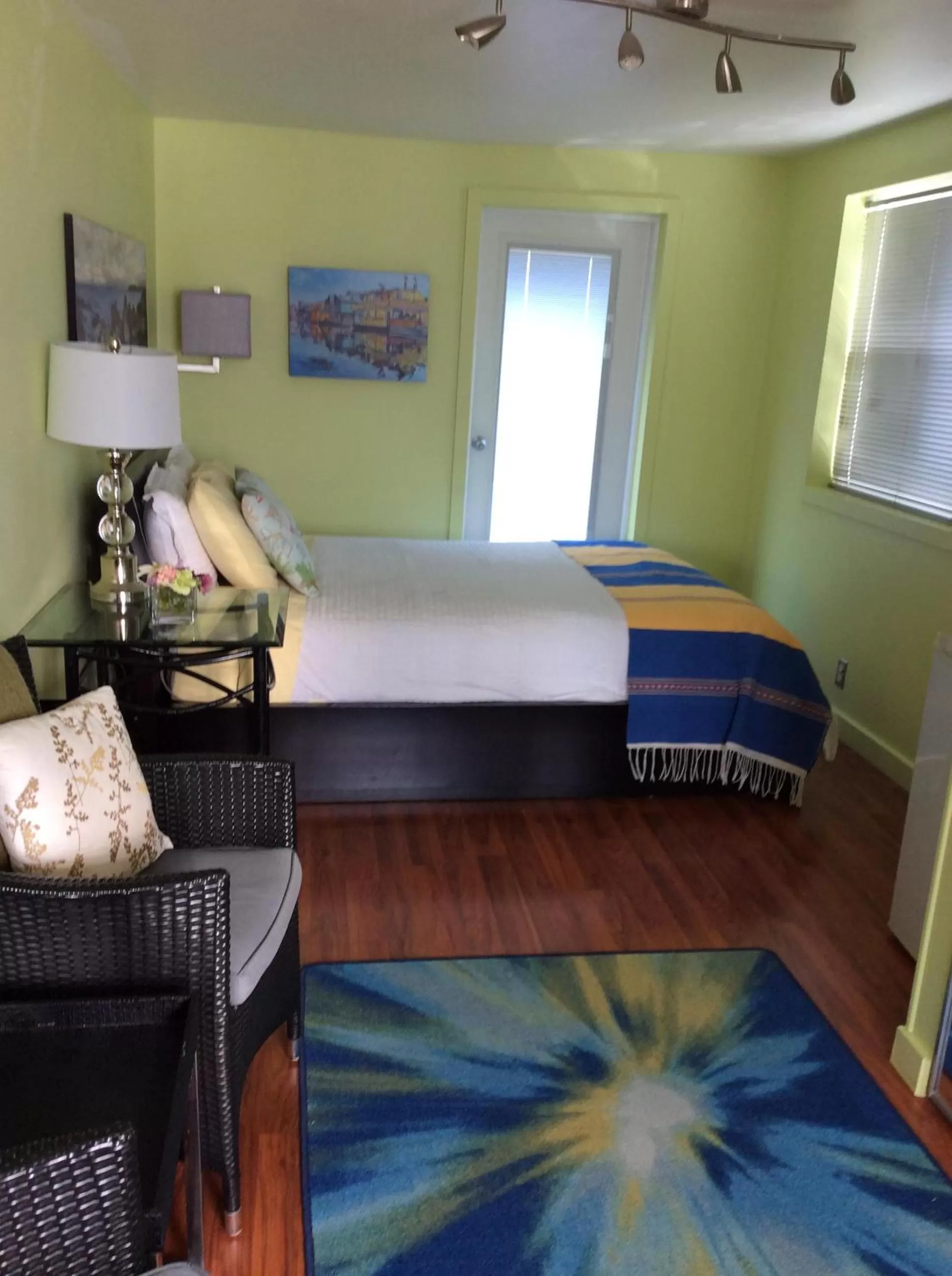 Bedroom, Bed in A Float Home B&B in Fisherman’s Wharf