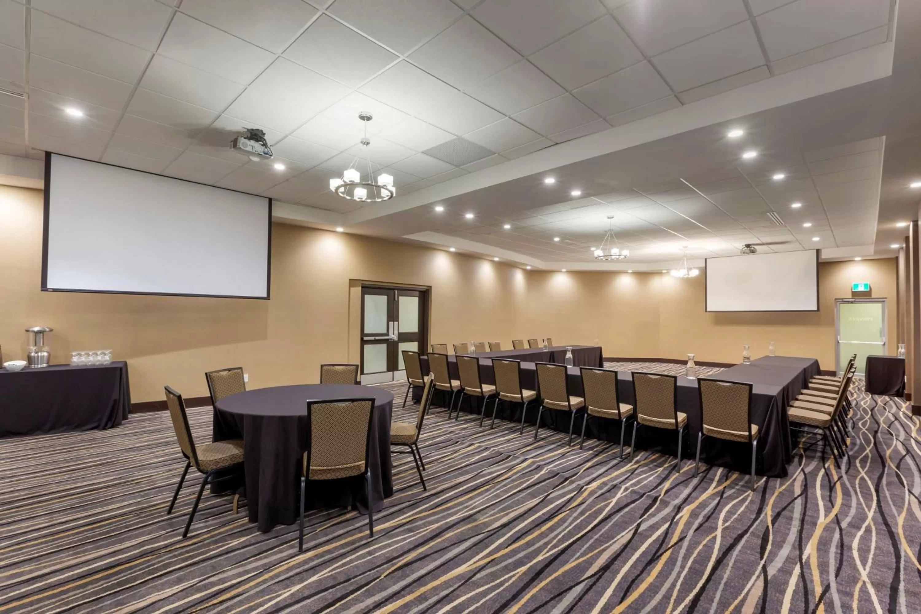 Meeting/conference room in Best Western Plus Leamington Hotel & Conference Centre