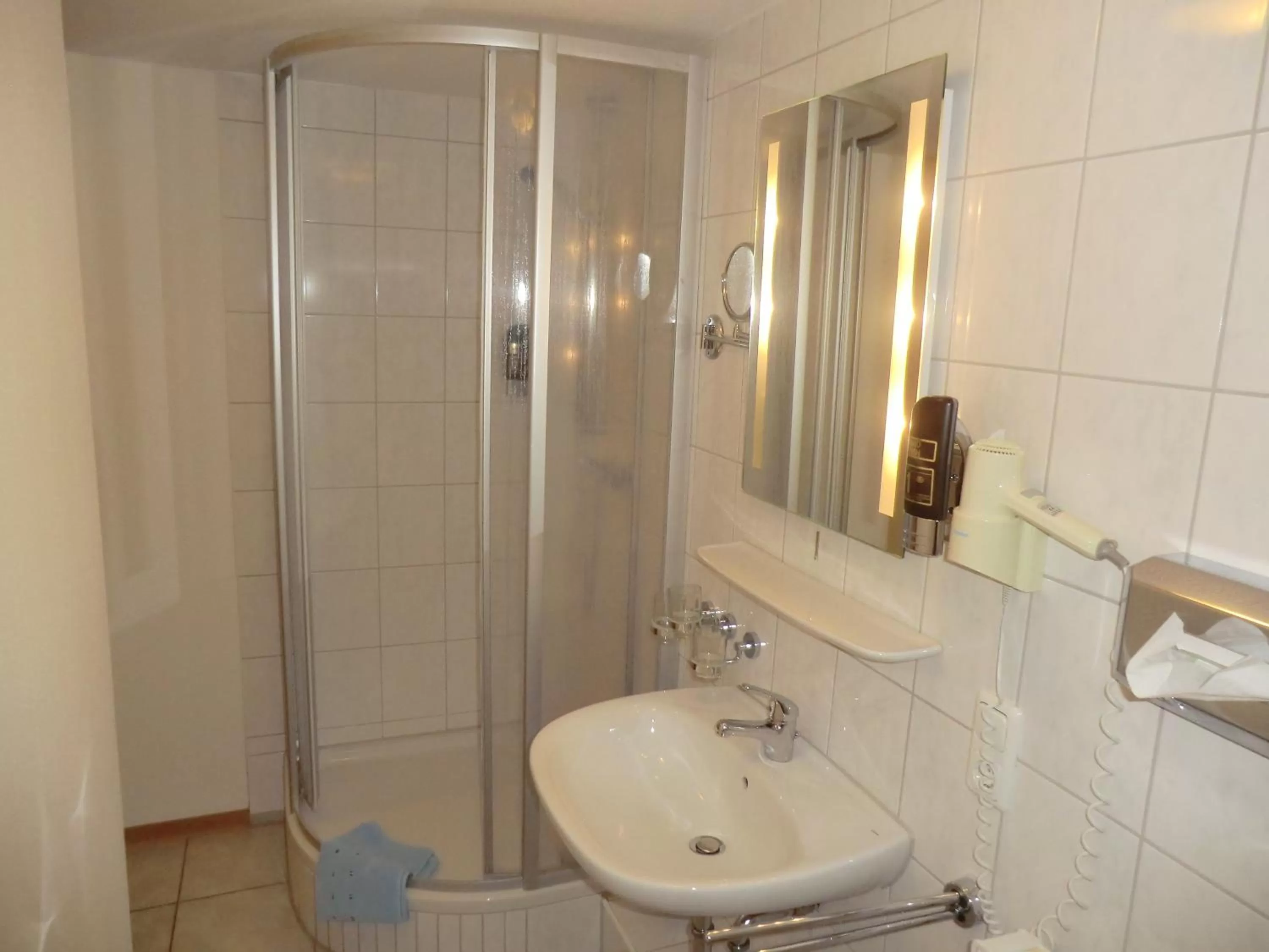 Shower in Hotel Pension Am Hafen